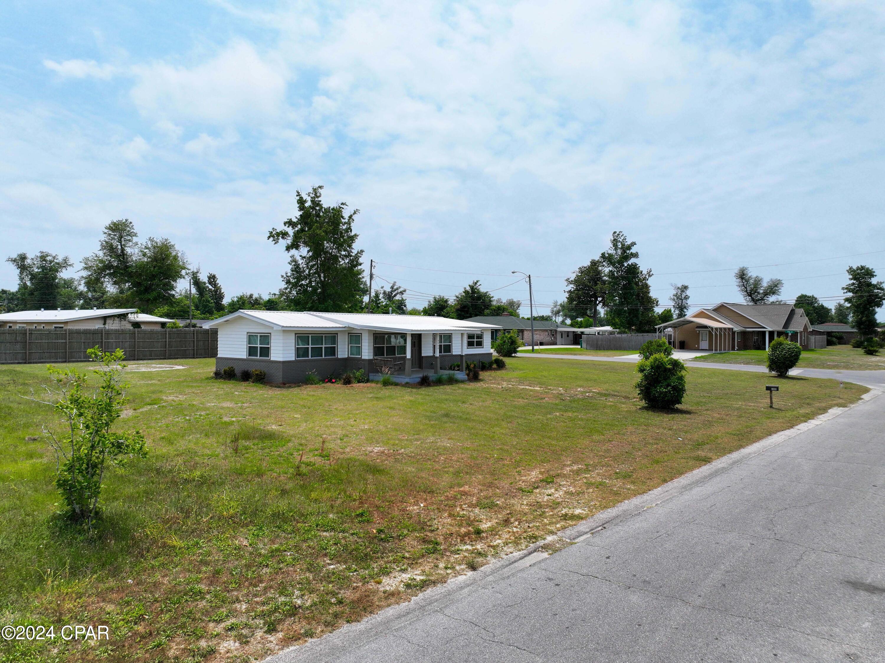 [No Recorded Subdiv] - Residential