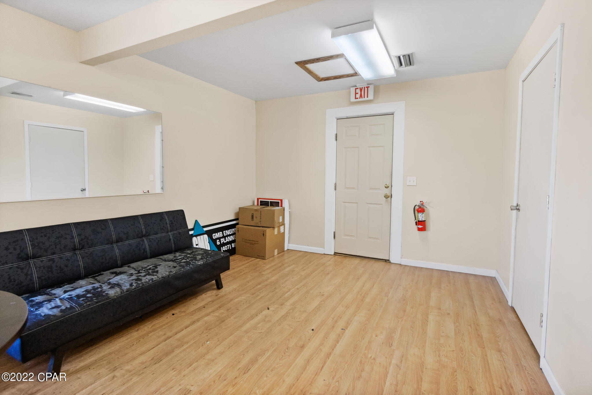 [No Recorded Subdiv] - Commercial Sale