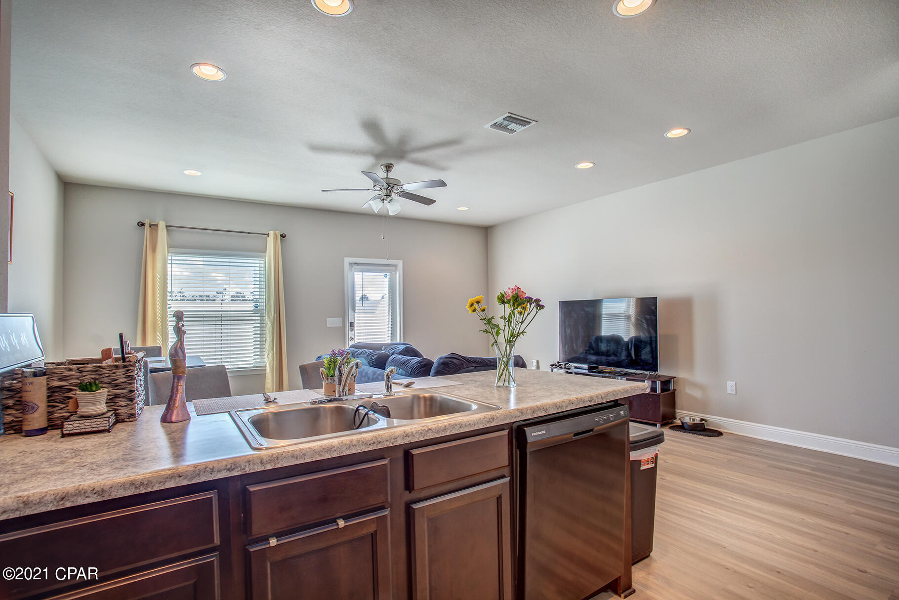 Sentinel Point - Residential