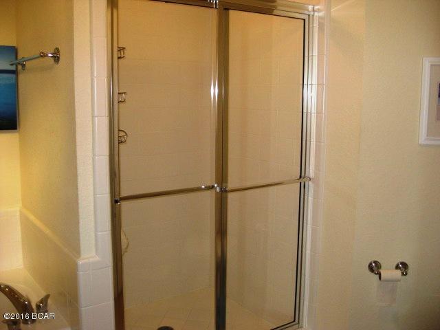 Hibiscus By The Bay - Residential