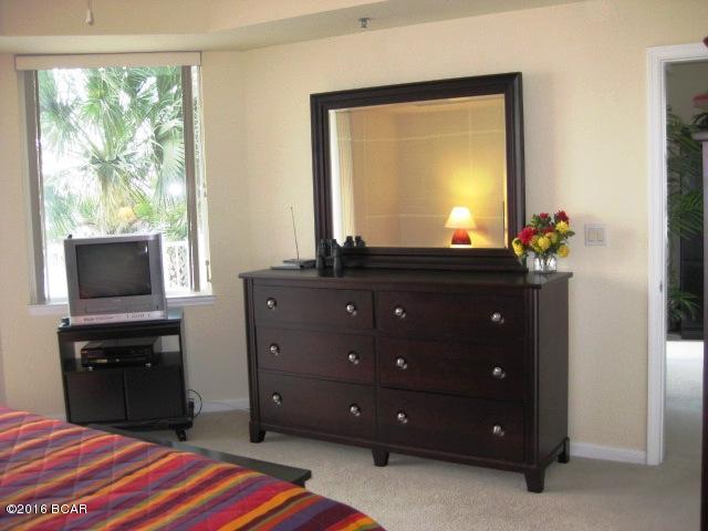 Hibiscus By The Bay - Residential