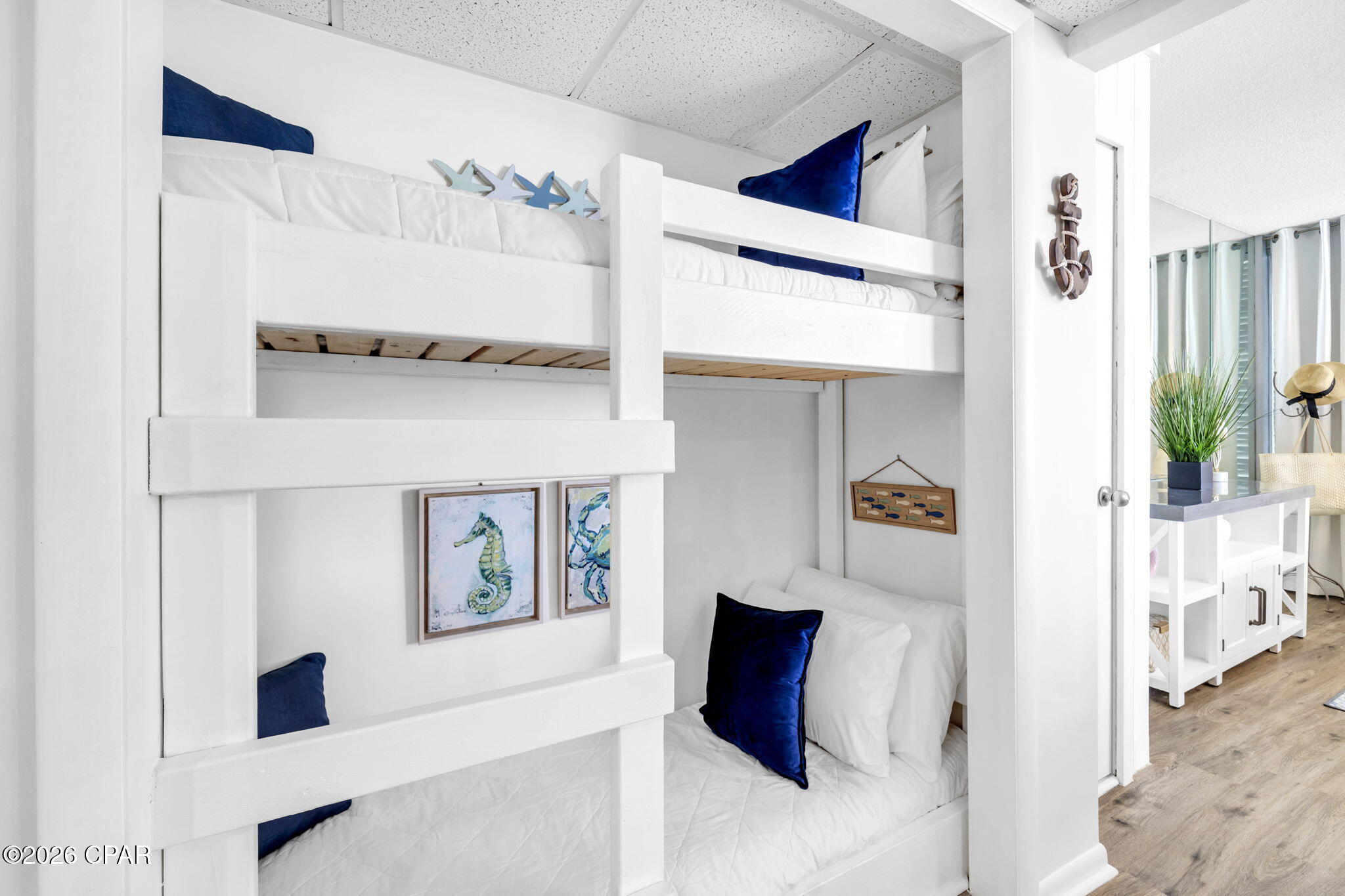 Long Beach Towers I - Residential