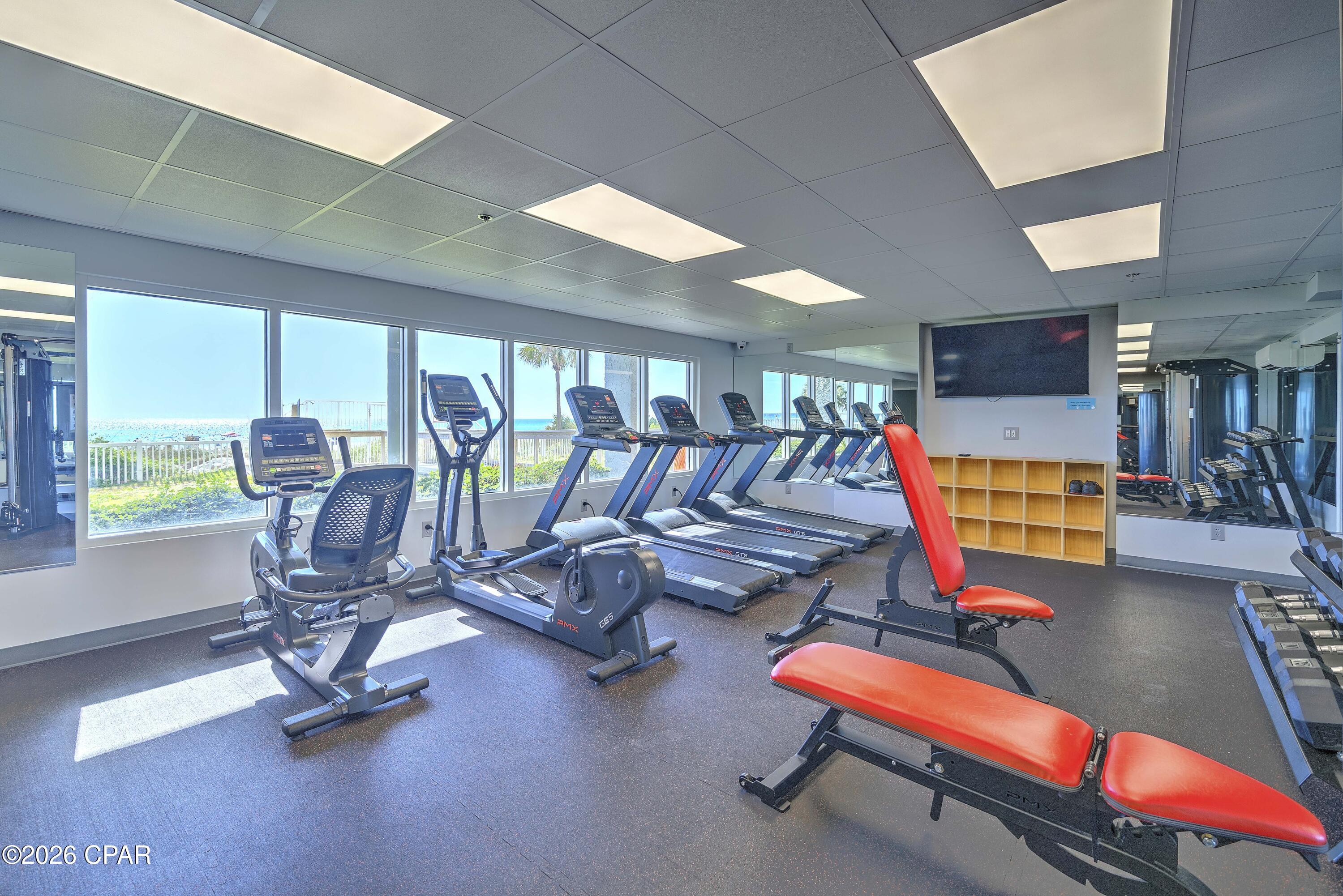 Long Beach Towers I - Residential