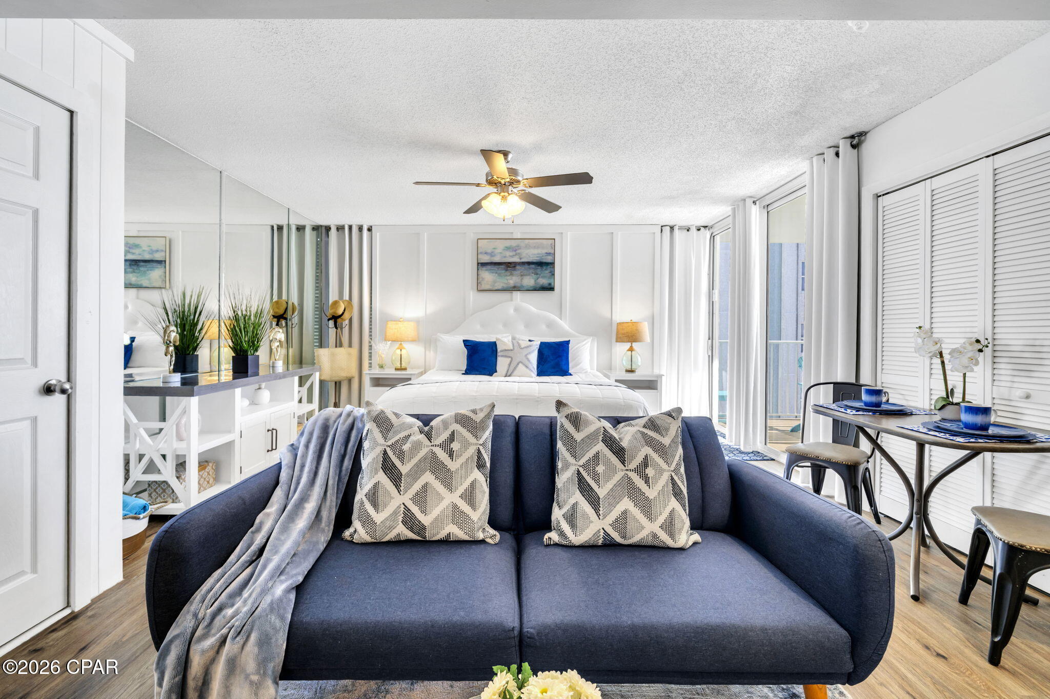 Long Beach Towers I - Residential