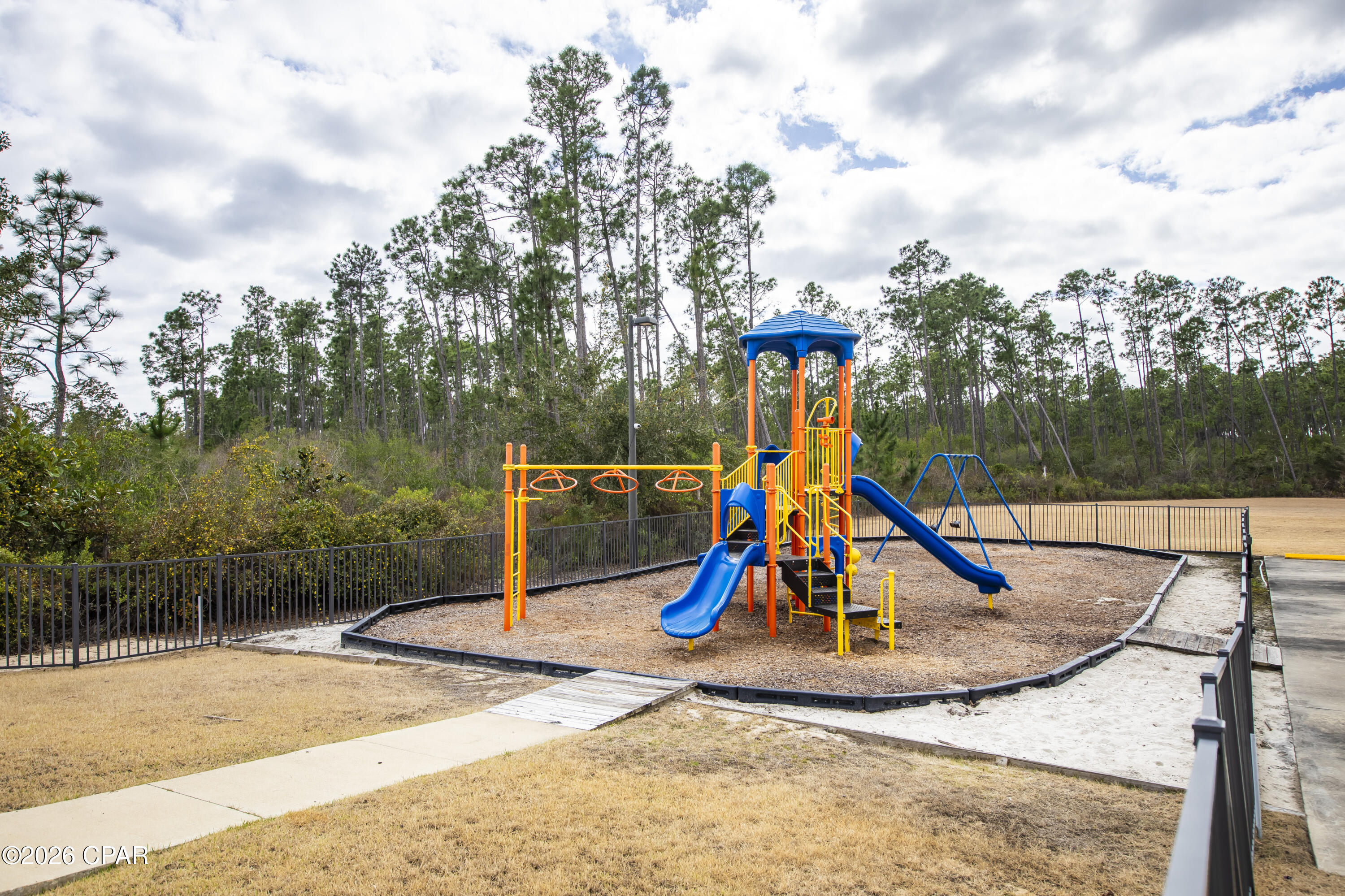 Cedar Creek At Deerpoint Lake - Land