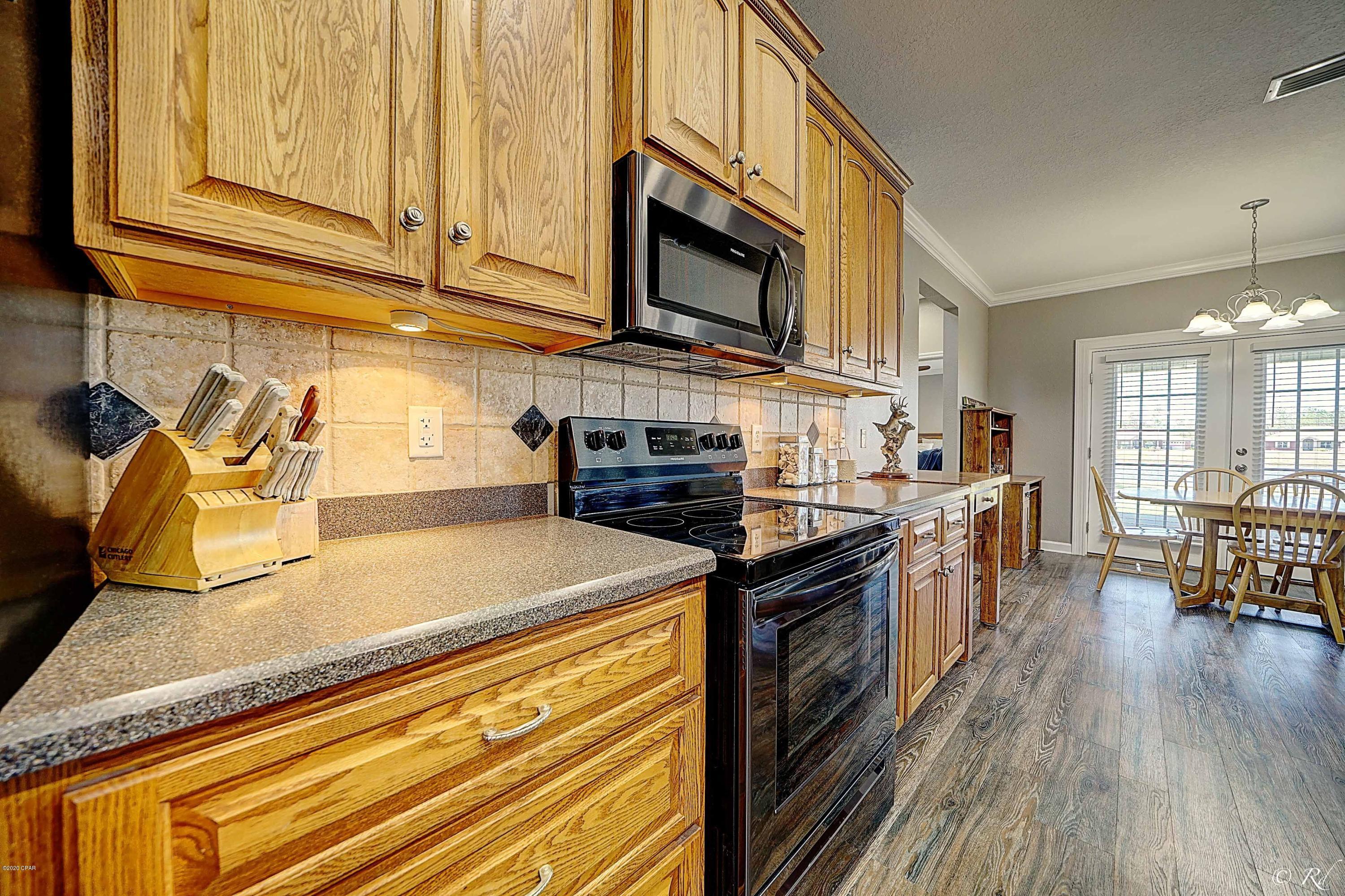 Kirkland Manor - Residential