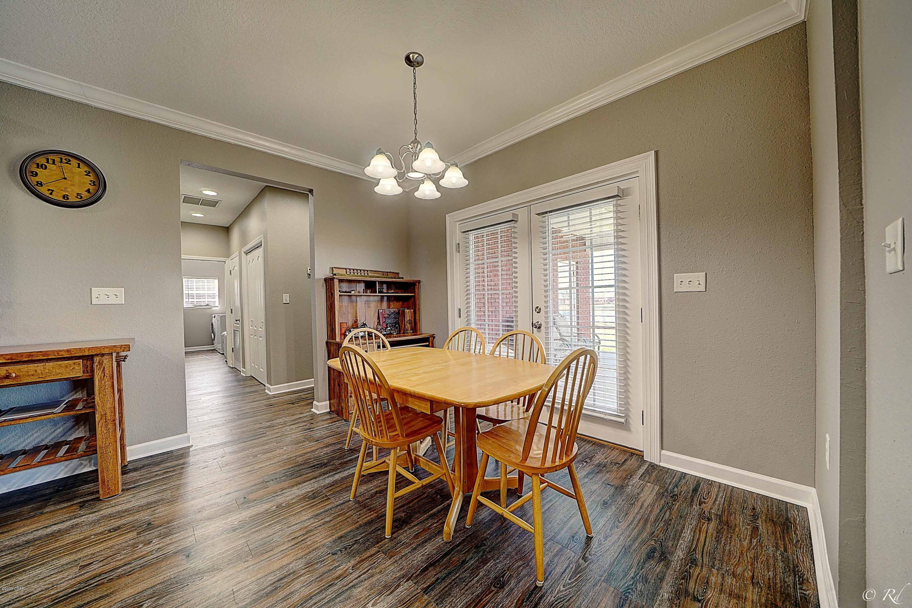 Kirkland Manor - Residential