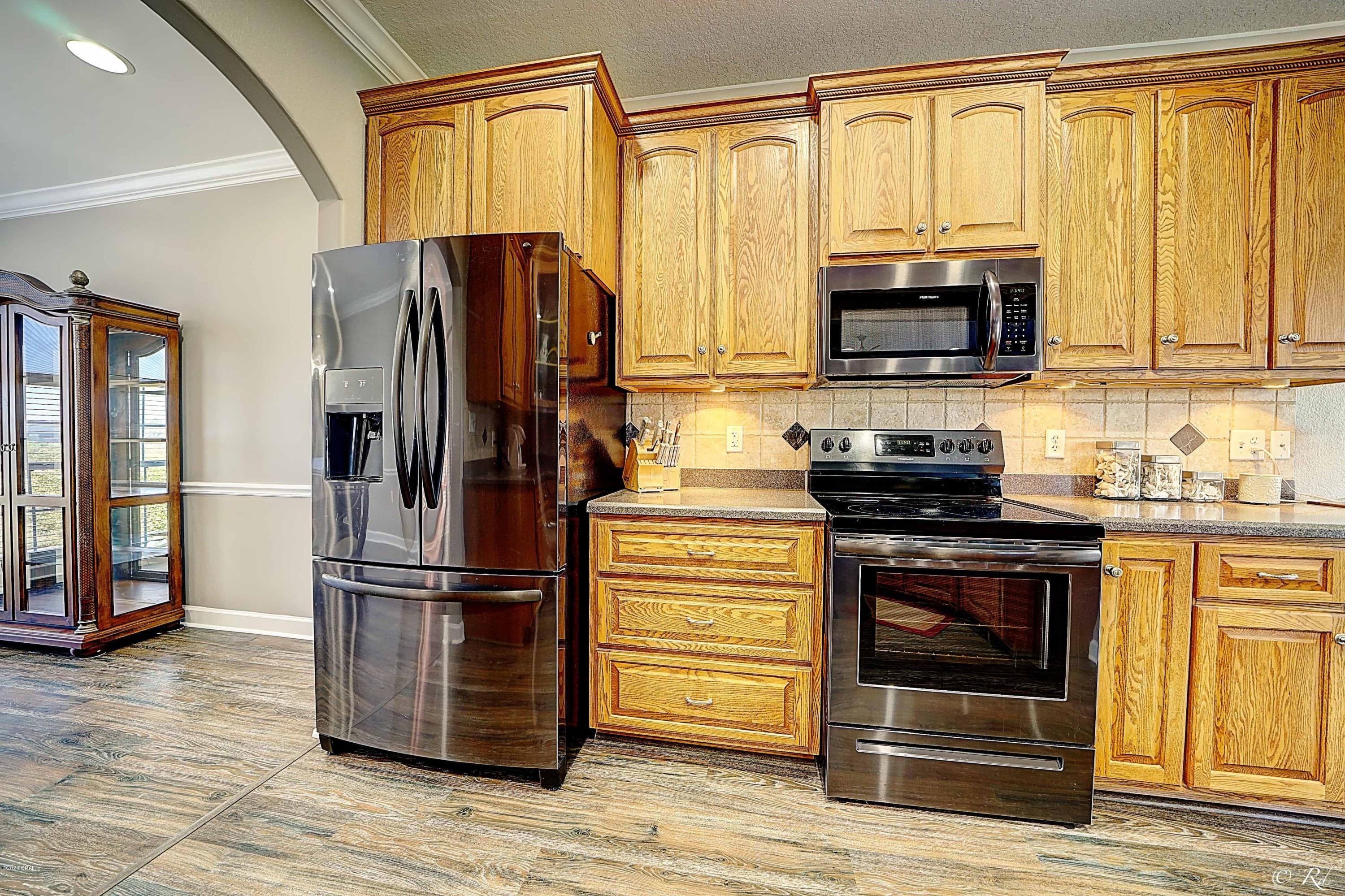 Kirkland Manor - Residential