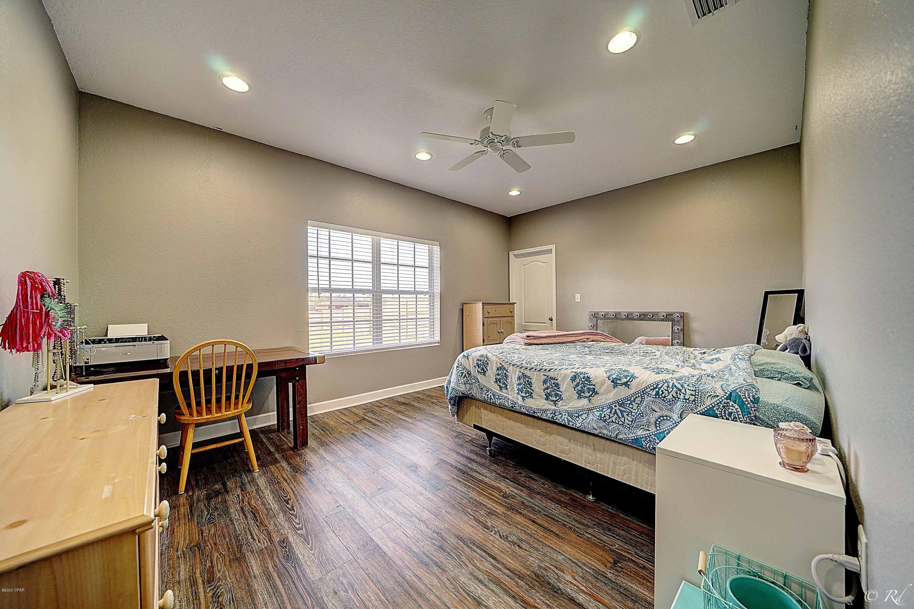 Kirkland Manor - Residential