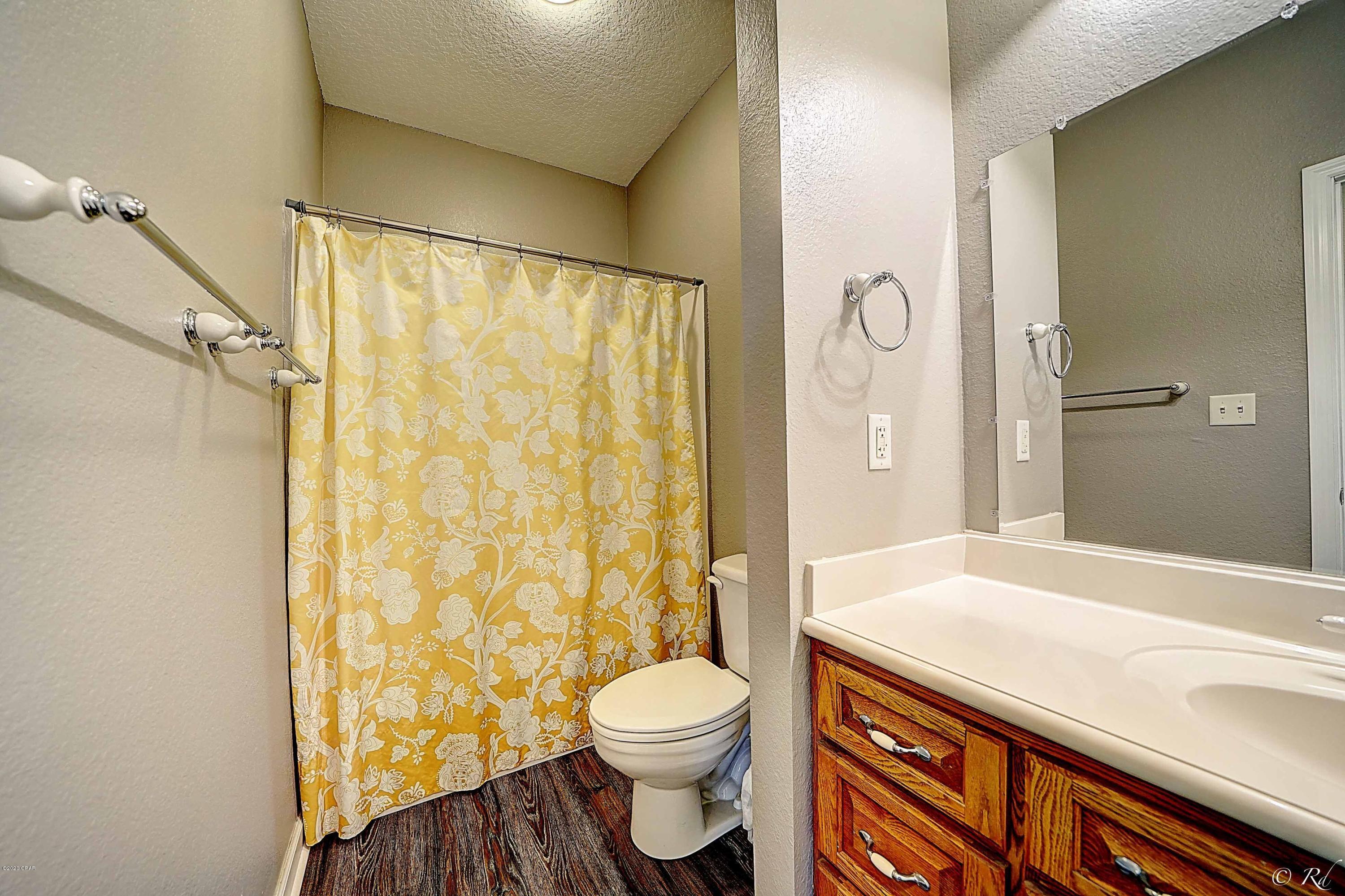 Kirkland Manor - Residential