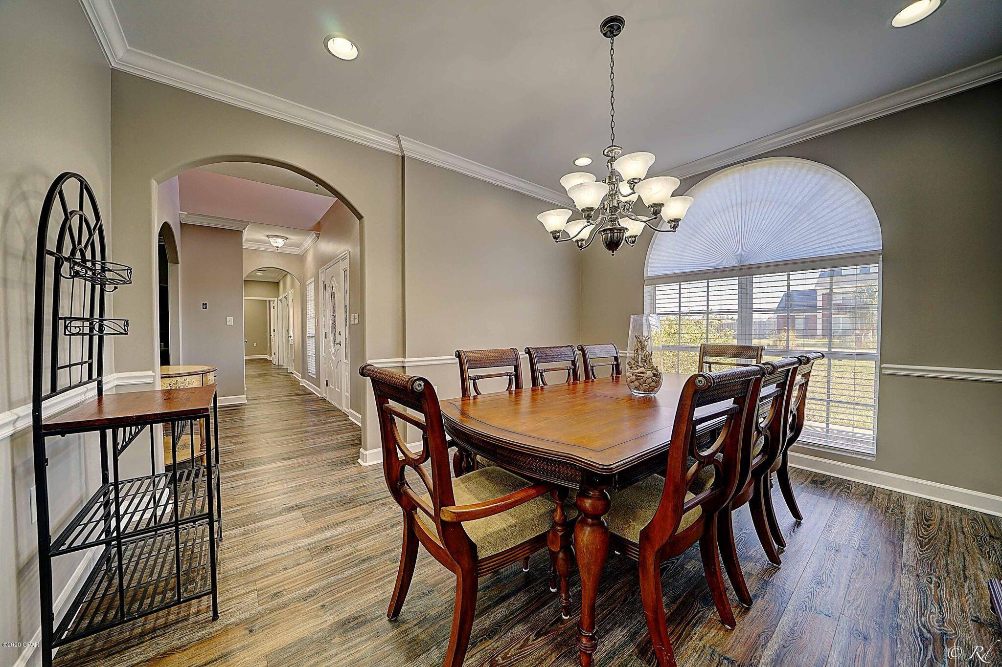 Kirkland Manor - Residential