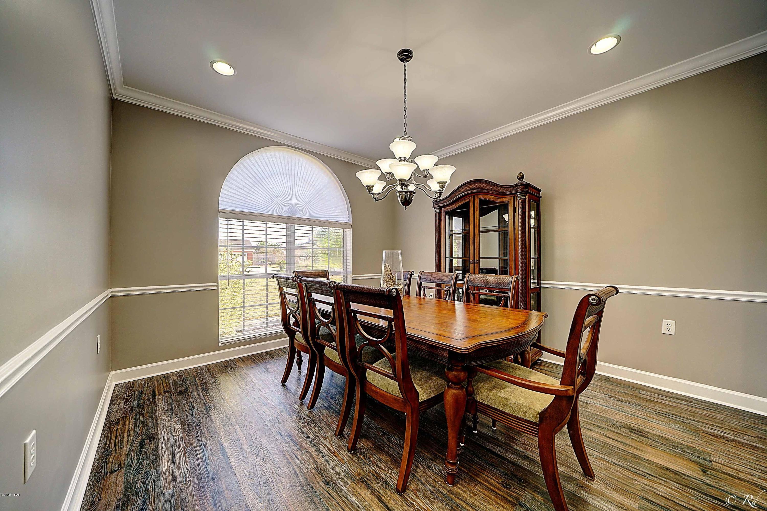 Kirkland Manor - Residential