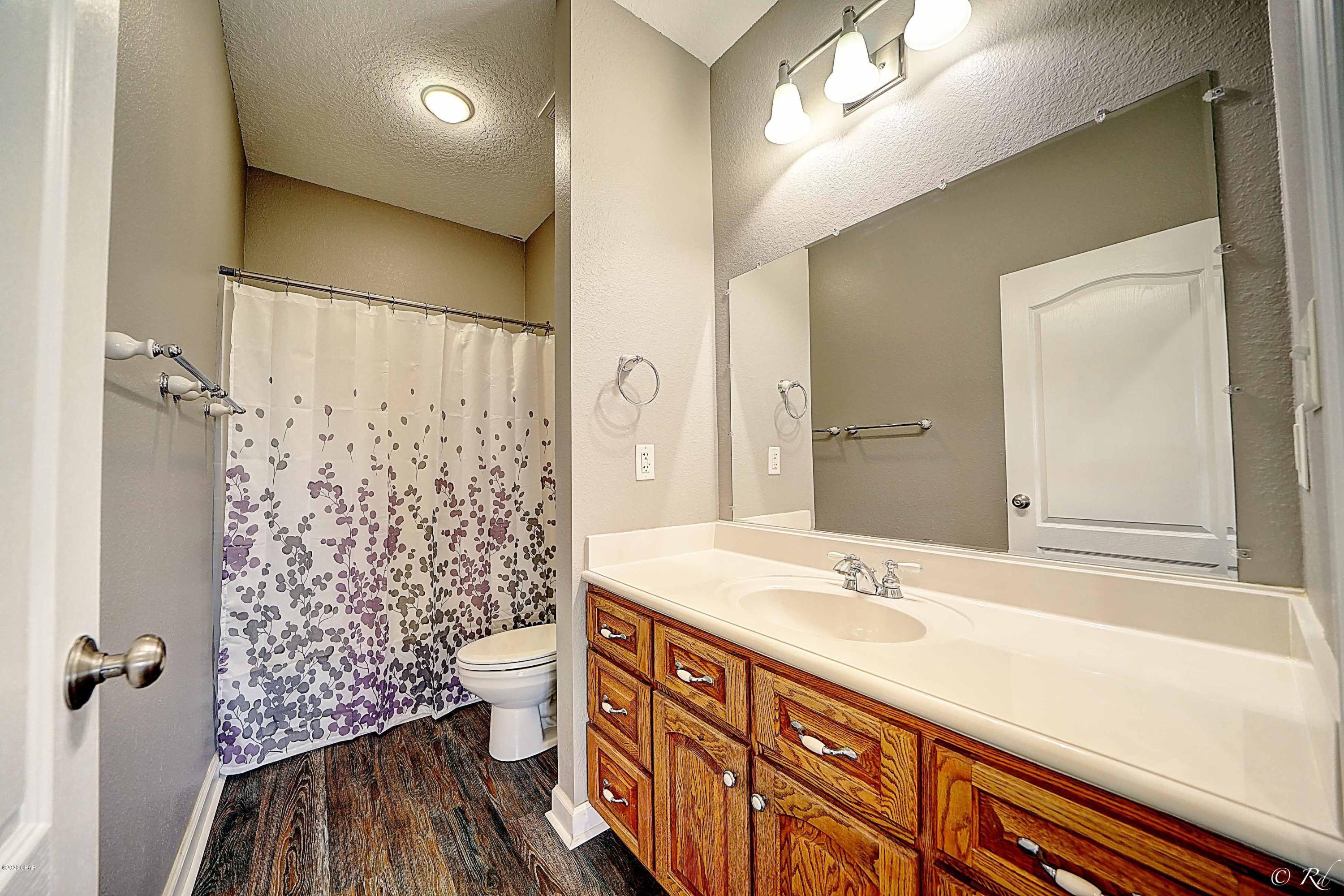 Kirkland Manor - Residential