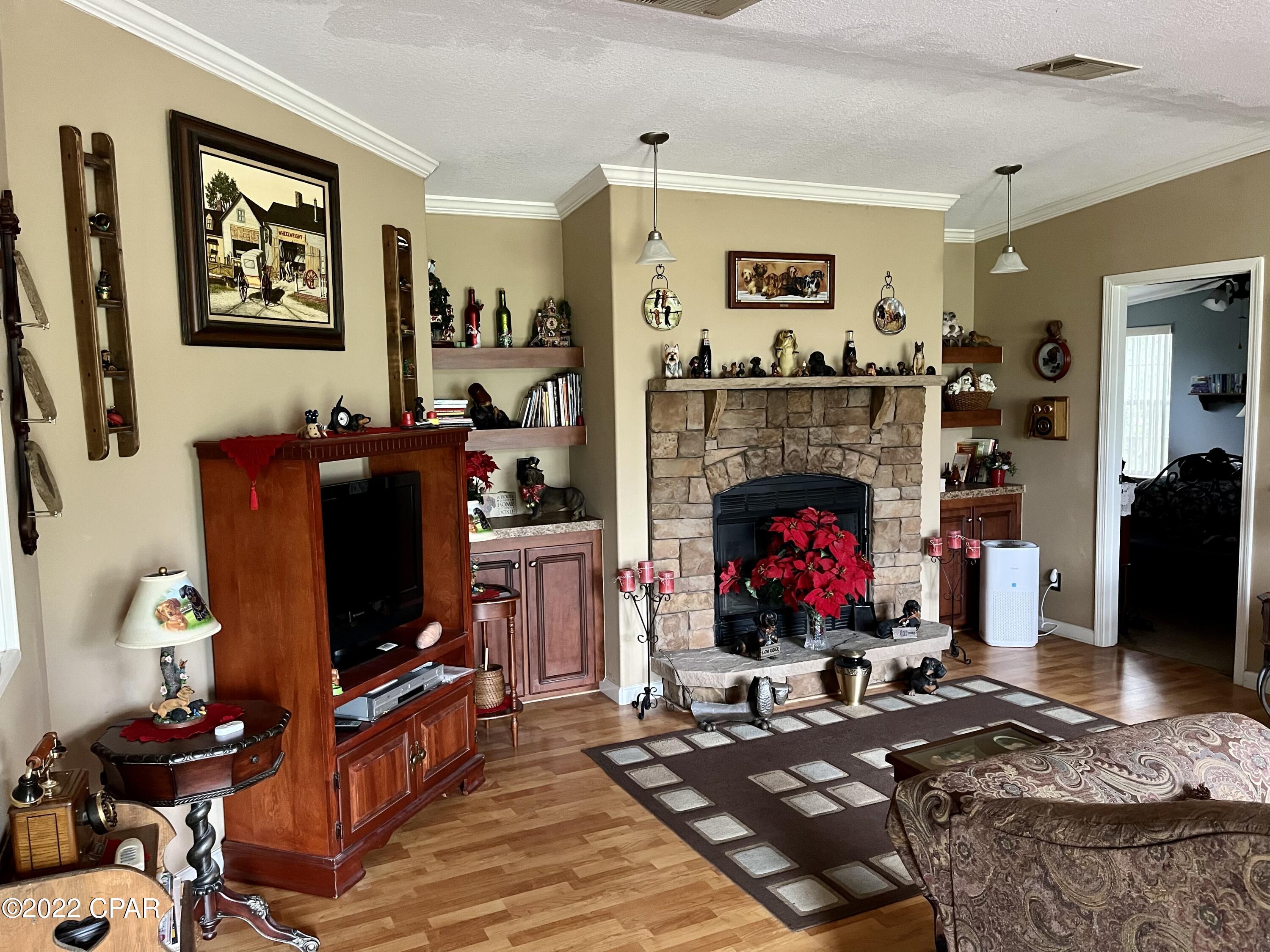 Creek Hollow Estates Unit - Residential