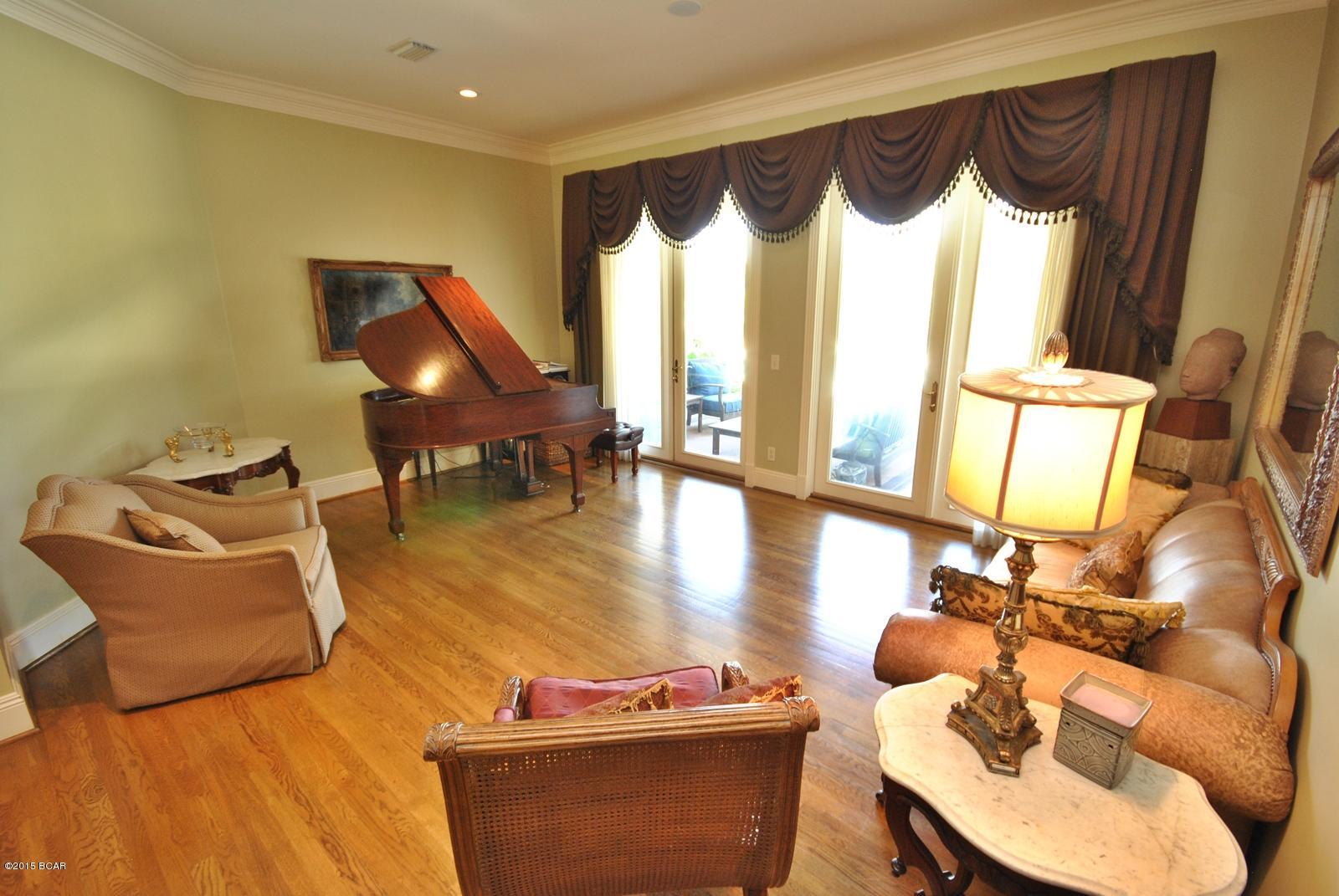 Queensberry Ltd At Bay Point - Residential