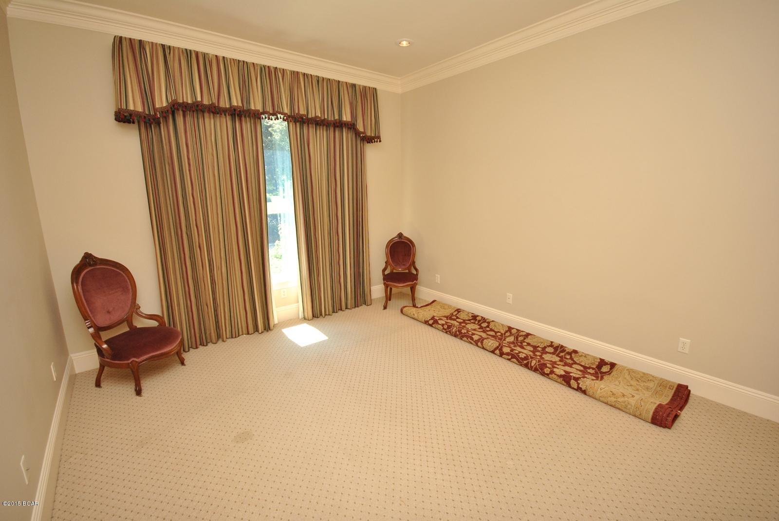 Queensberry Ltd At Bay Point - Residential