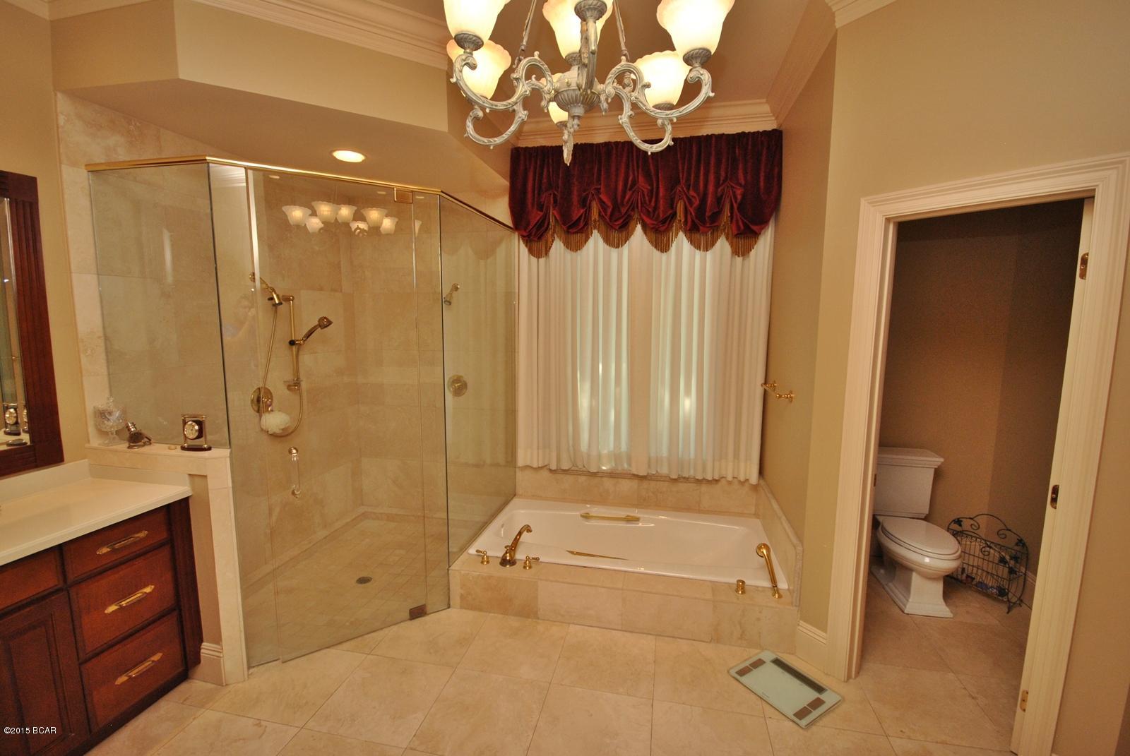 Queensberry Ltd At Bay Point - Residential