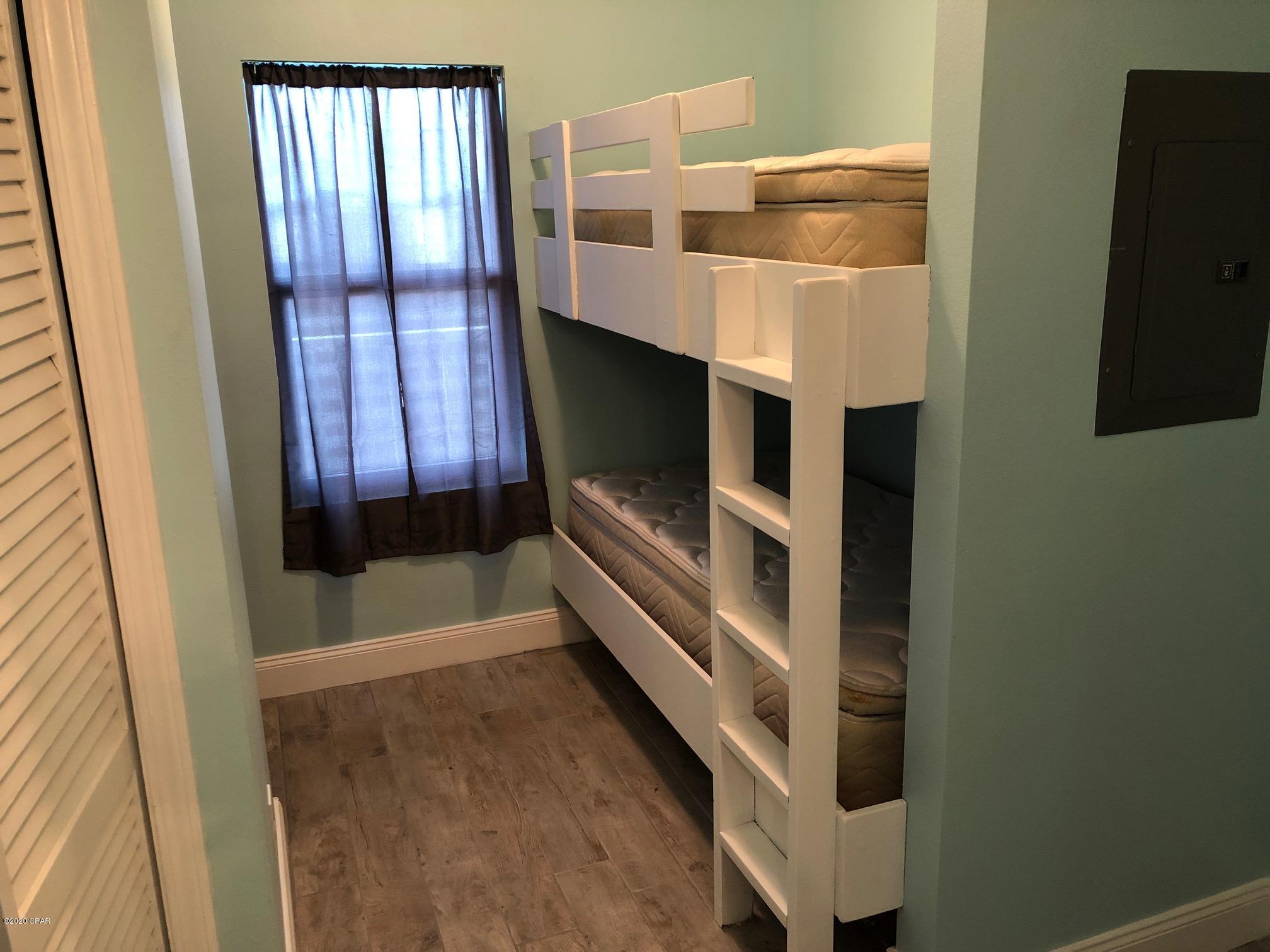 Laketown Wharf - Residential