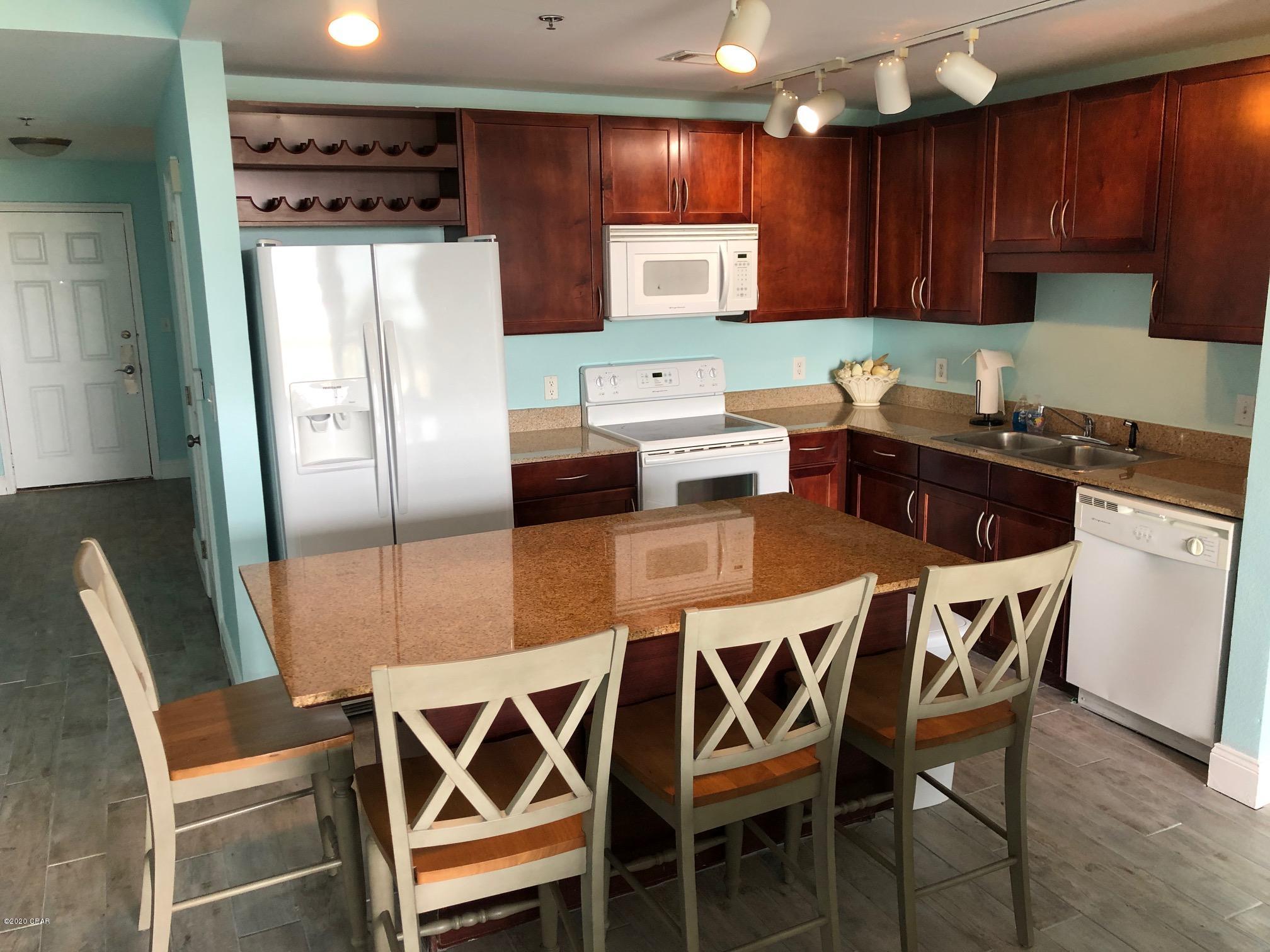 Laketown Wharf - Residential