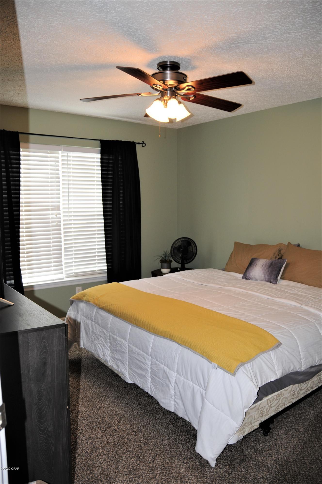 North Lagoon Oaks 7th - Residential