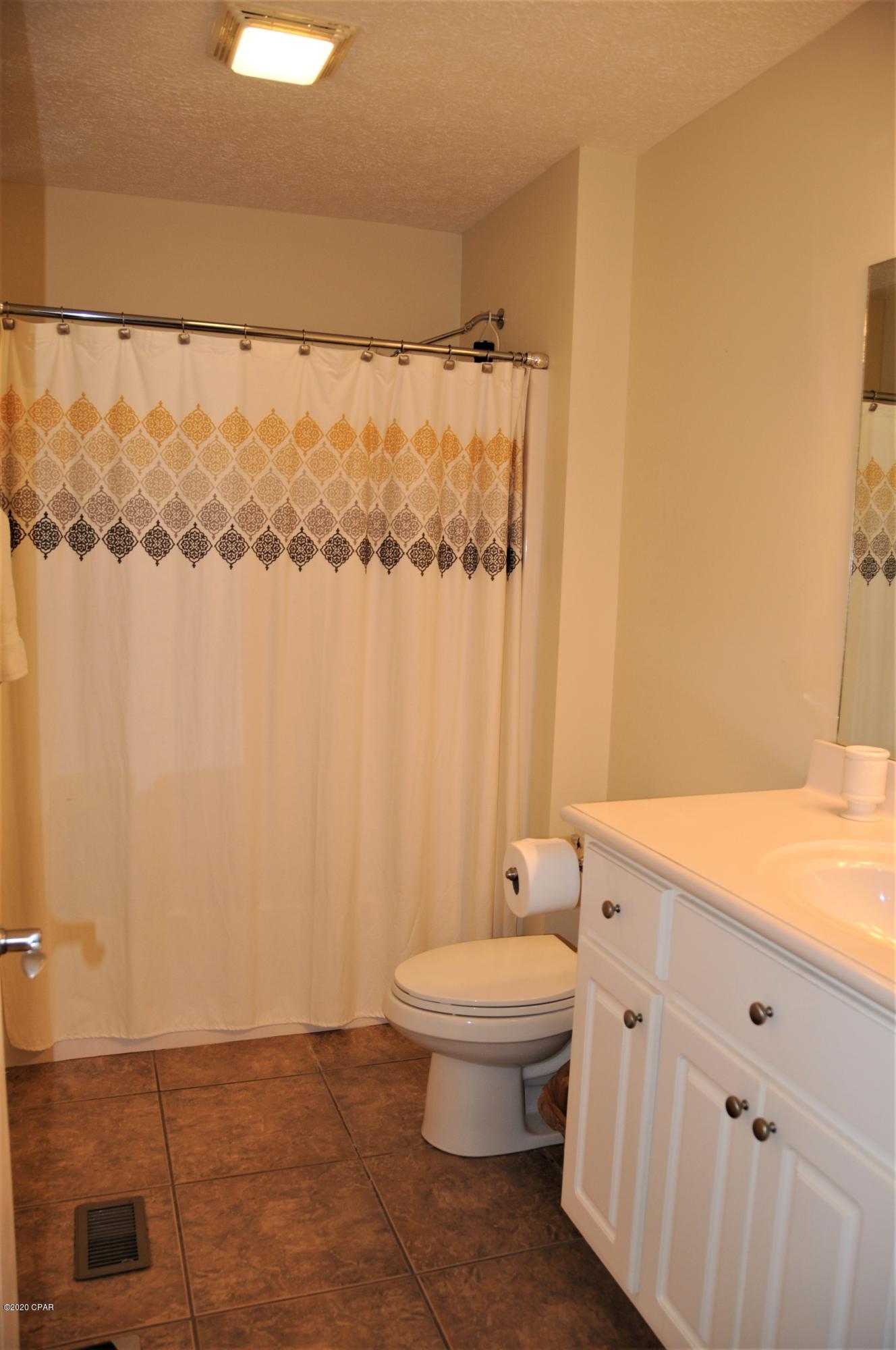 North Lagoon Oaks 7th - Residential