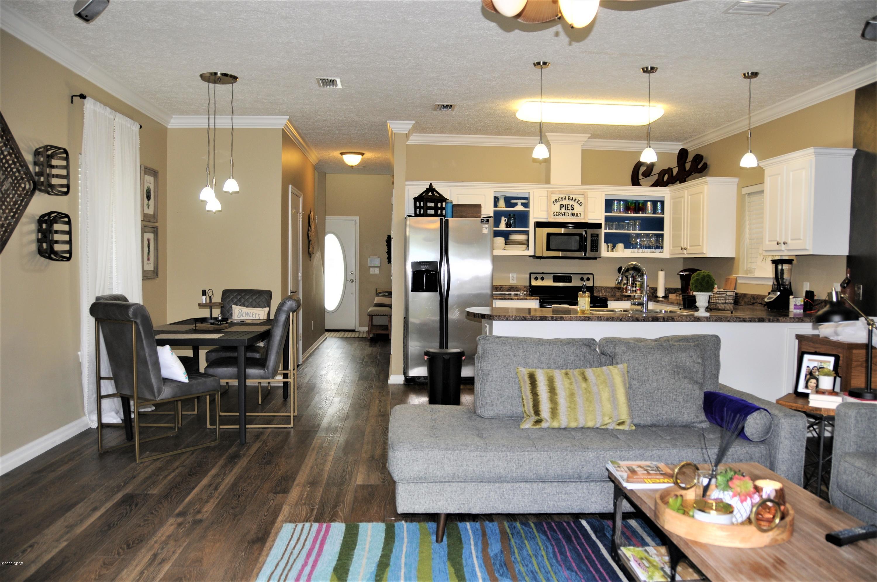 North Lagoon Oaks 7th - Residential