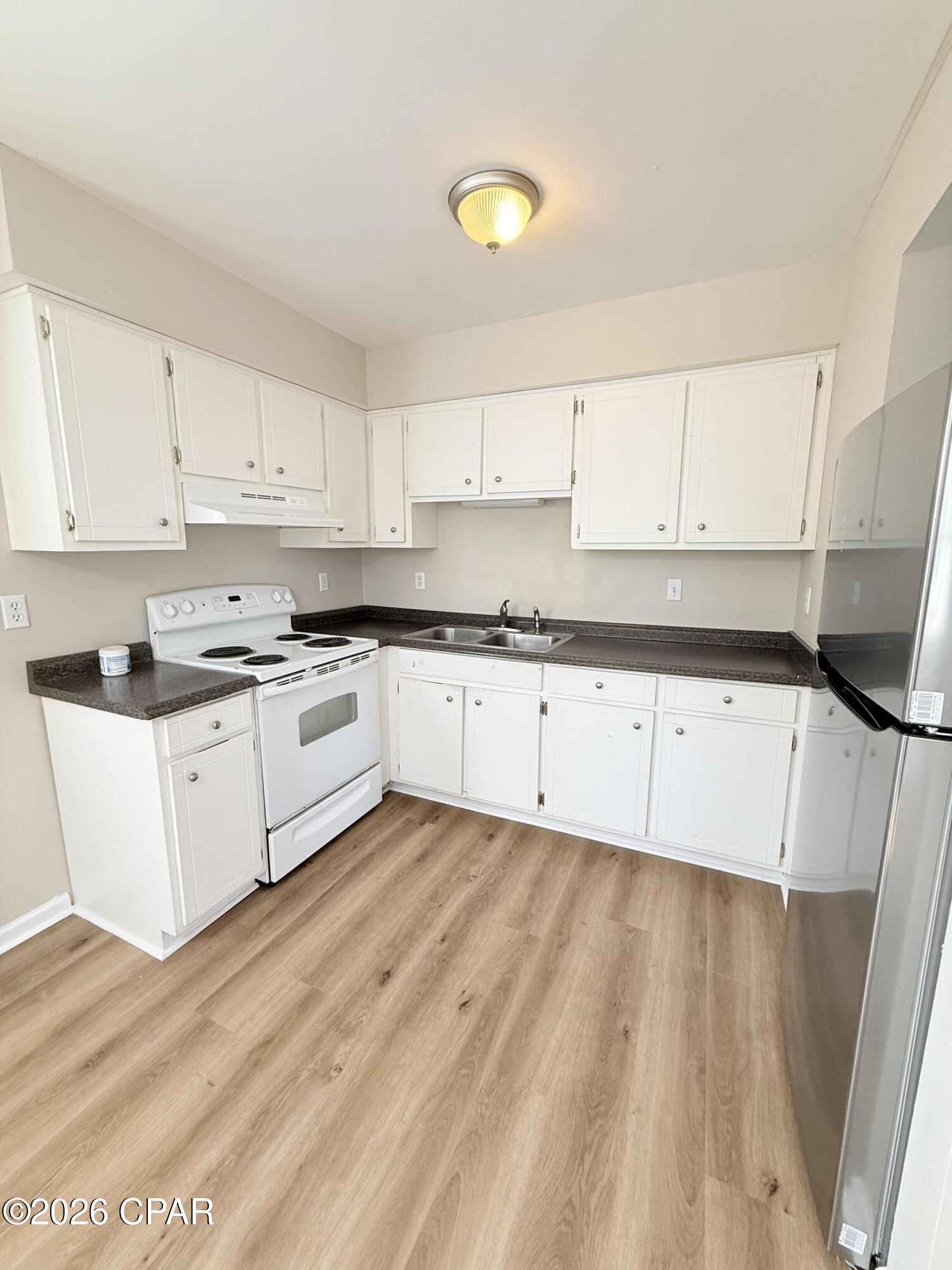 [No Recorded Subdiv] - Residential Lease