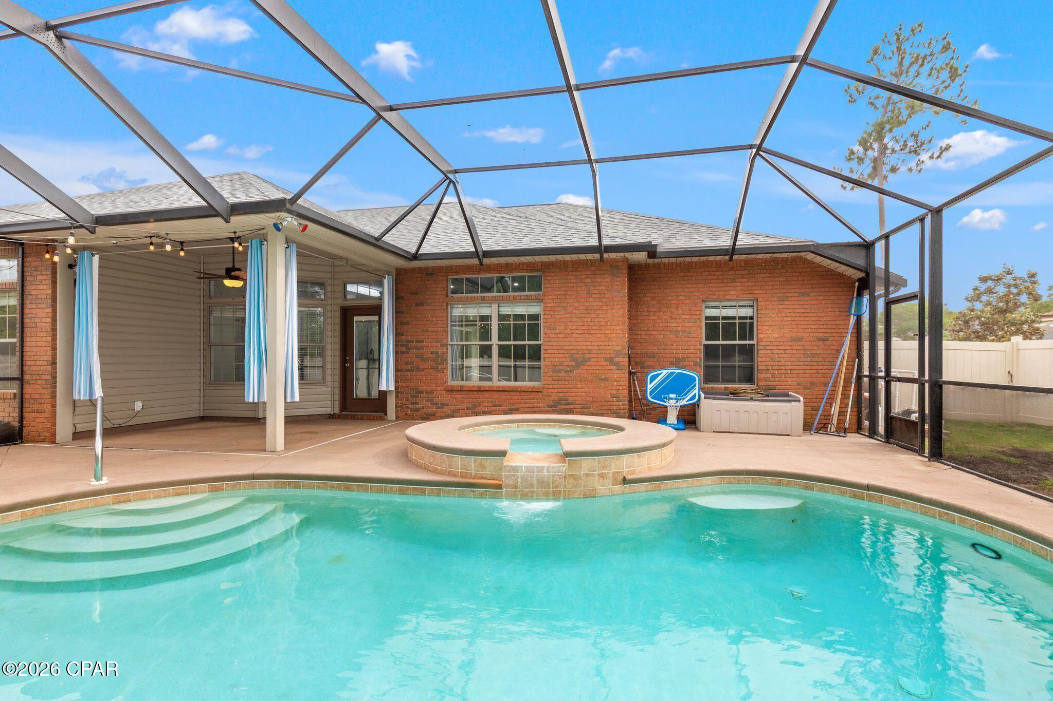 Hawks Landing - Residential