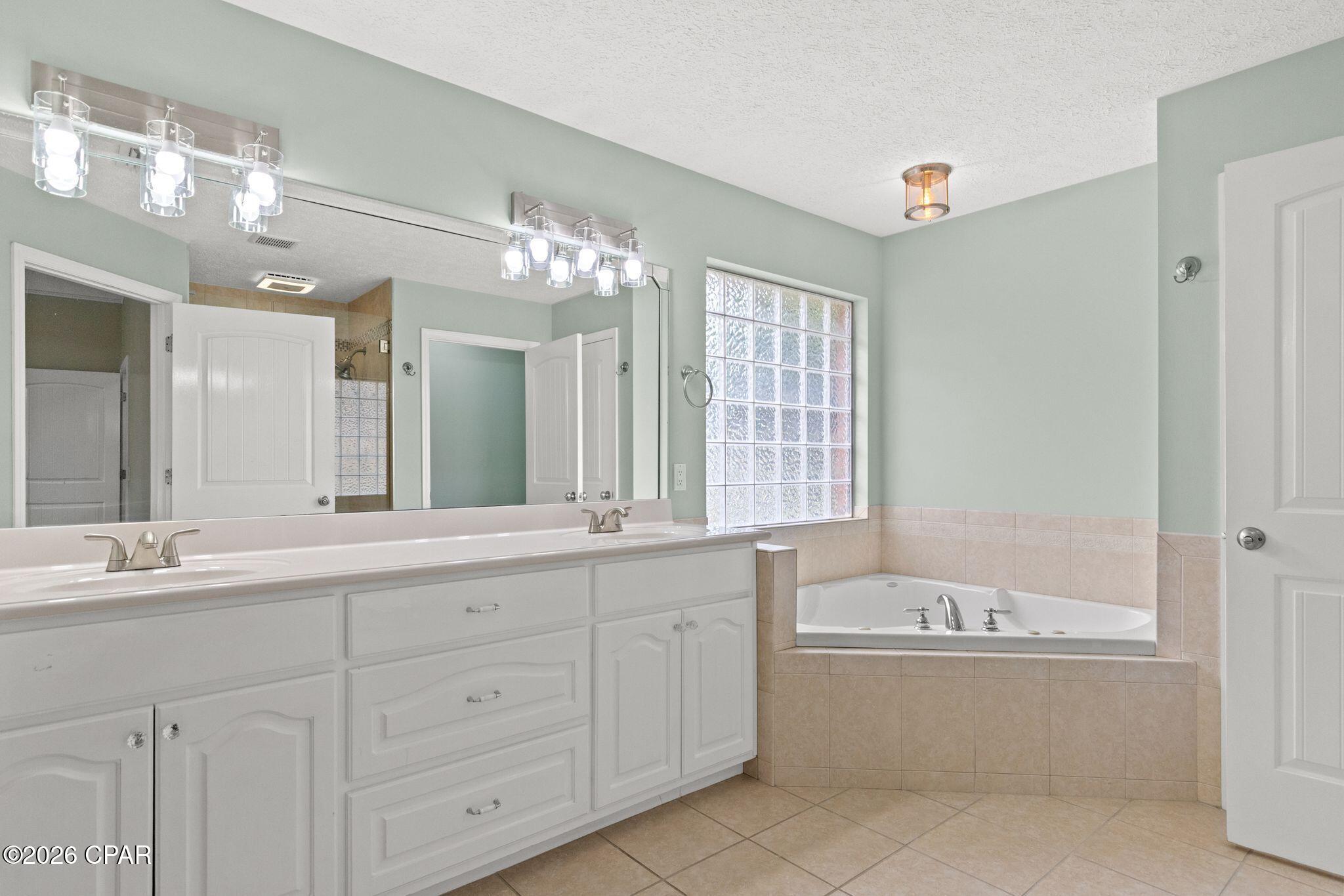 Hawks Landing - Residential
