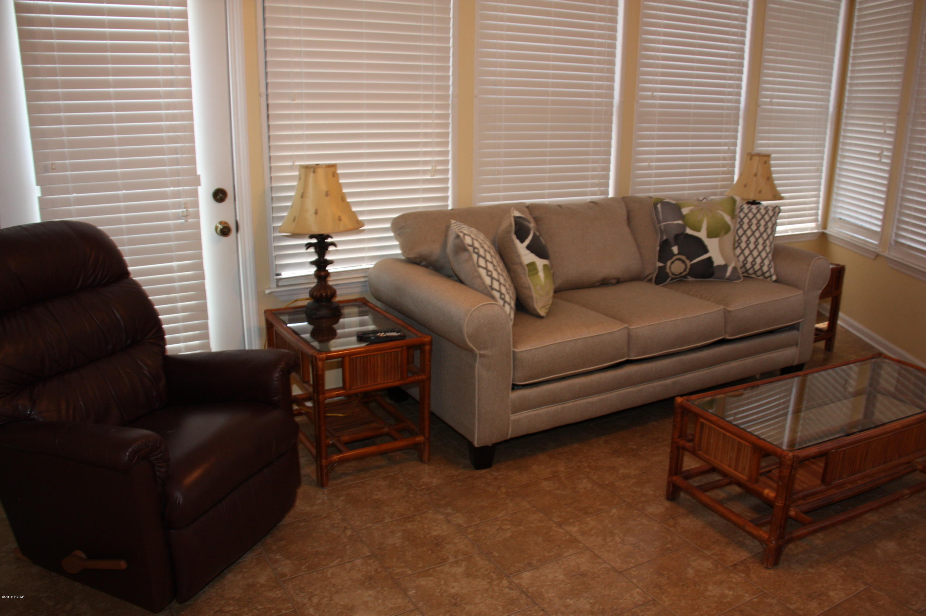 Venture Out Travel Trail - Residential