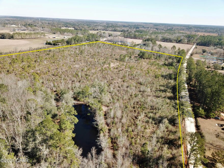 'CURRENTLY UNDER CONTRACT, SELLER ACCEPTING BACKUP OFFERS' 



46 acre wooded parcel in Holmes County Florida with road frontage on highway 179 and also on Curry Ferry Road. The property is a hunter's paradise and it also would be great for someone wanting to build a home.