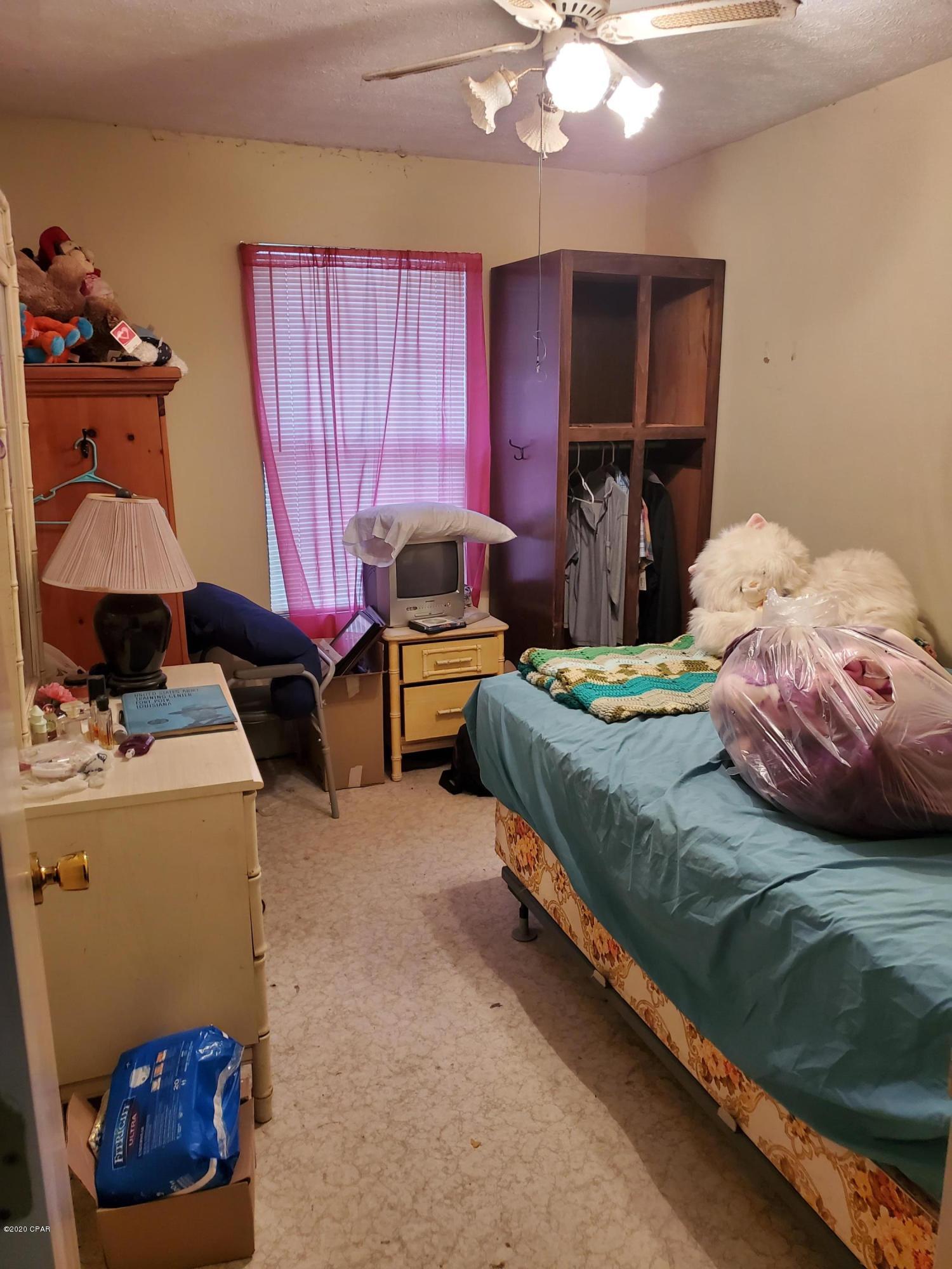 Mitchel Manor - Residential