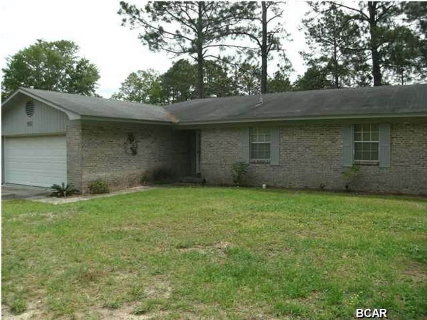 3 Bedroom 2 Bath home close to Tyndall AFB. All property sizes and ages are approximate, please measure and/or verify if important. School assignments are subject to change, please check with Bay County for most accurate information. Deposit is the same as the rent. Pets allowed with owner approval and NON REFUNDABLE pet fee applies per pet. Breed restrictions apply. SMALL PETS ONLY.