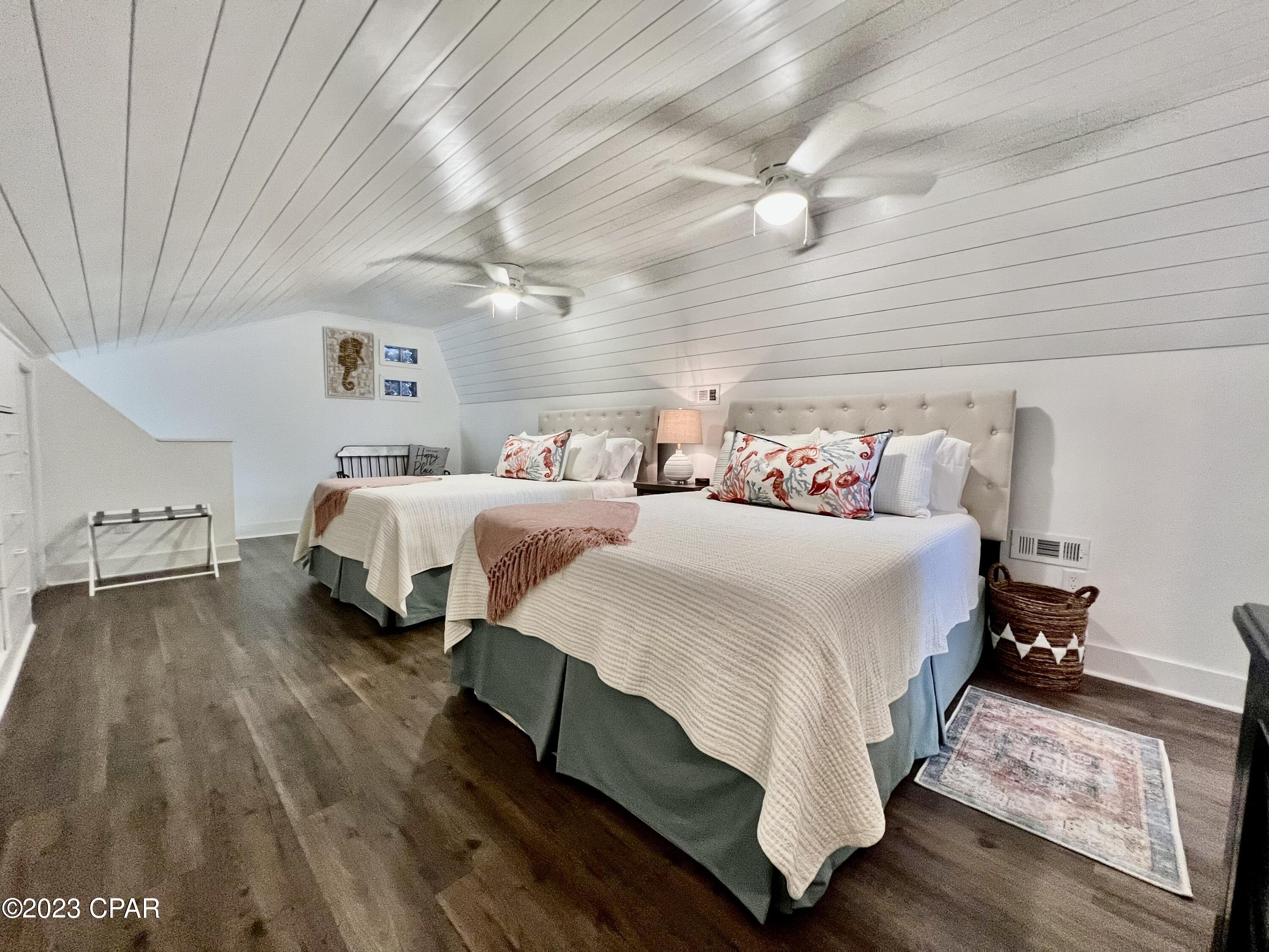 Bay Point Harbour Villas - Residential