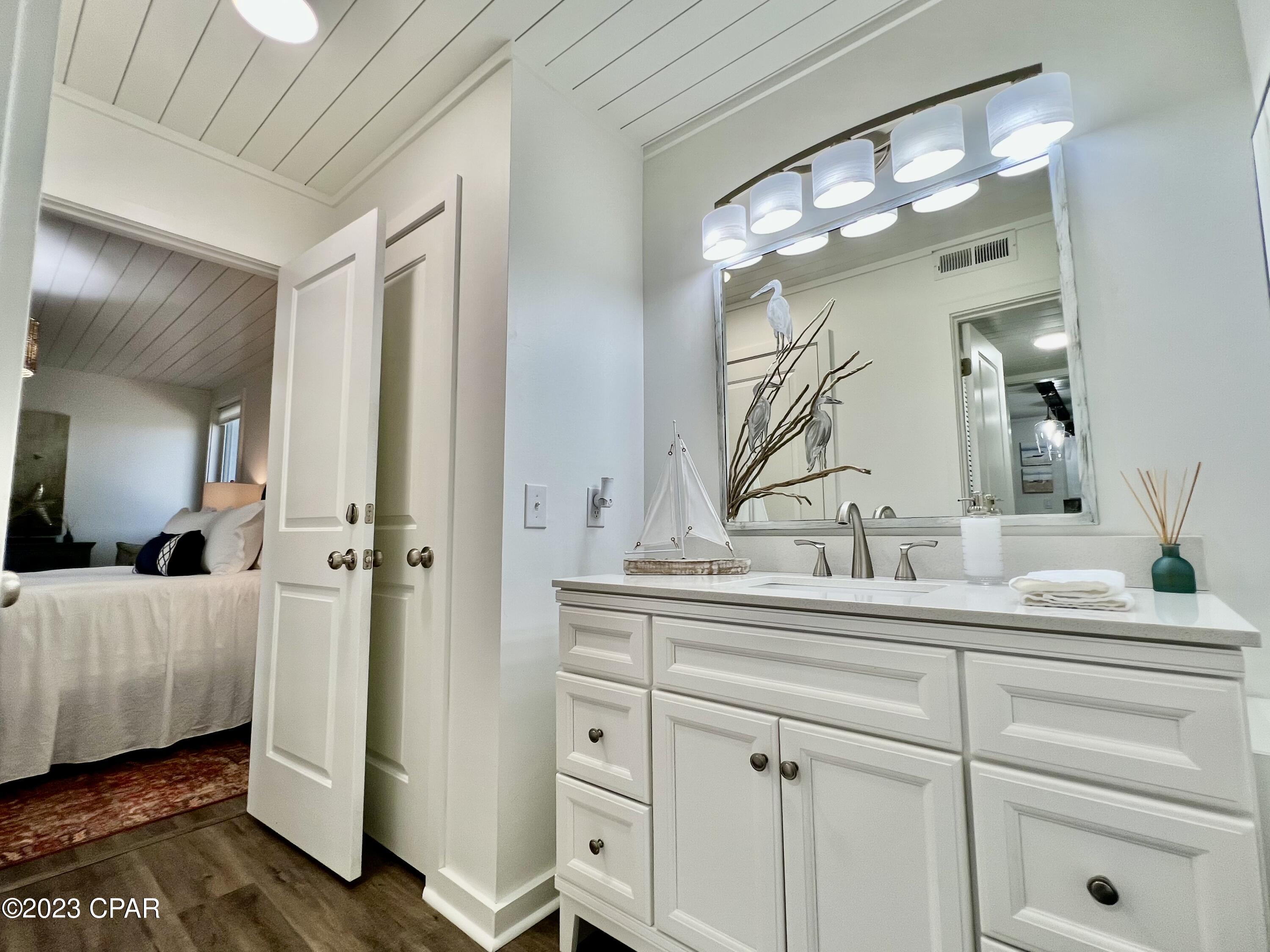 Bay Point Harbour Villas - Residential