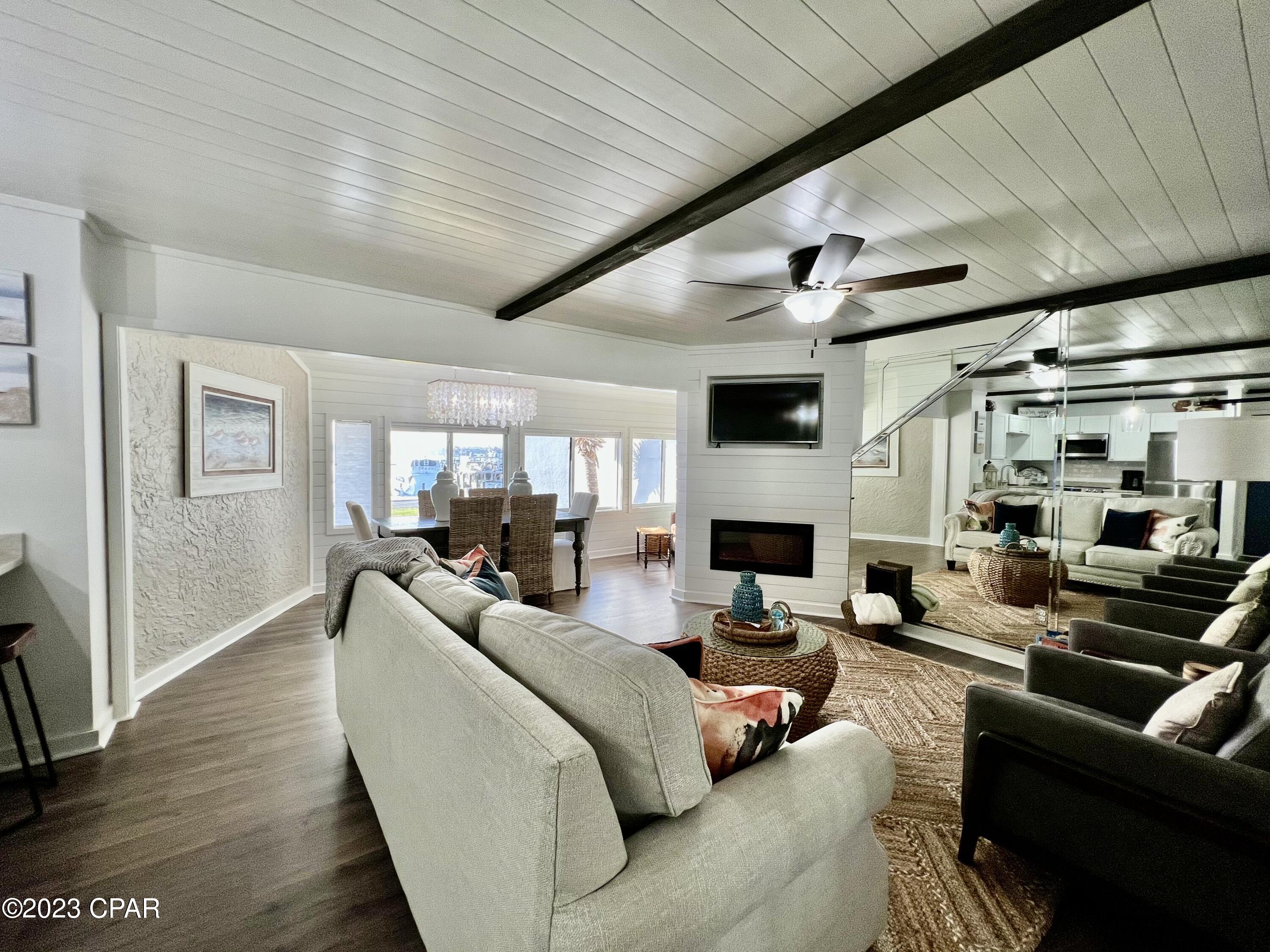 Bay Point Harbour Villas - Residential