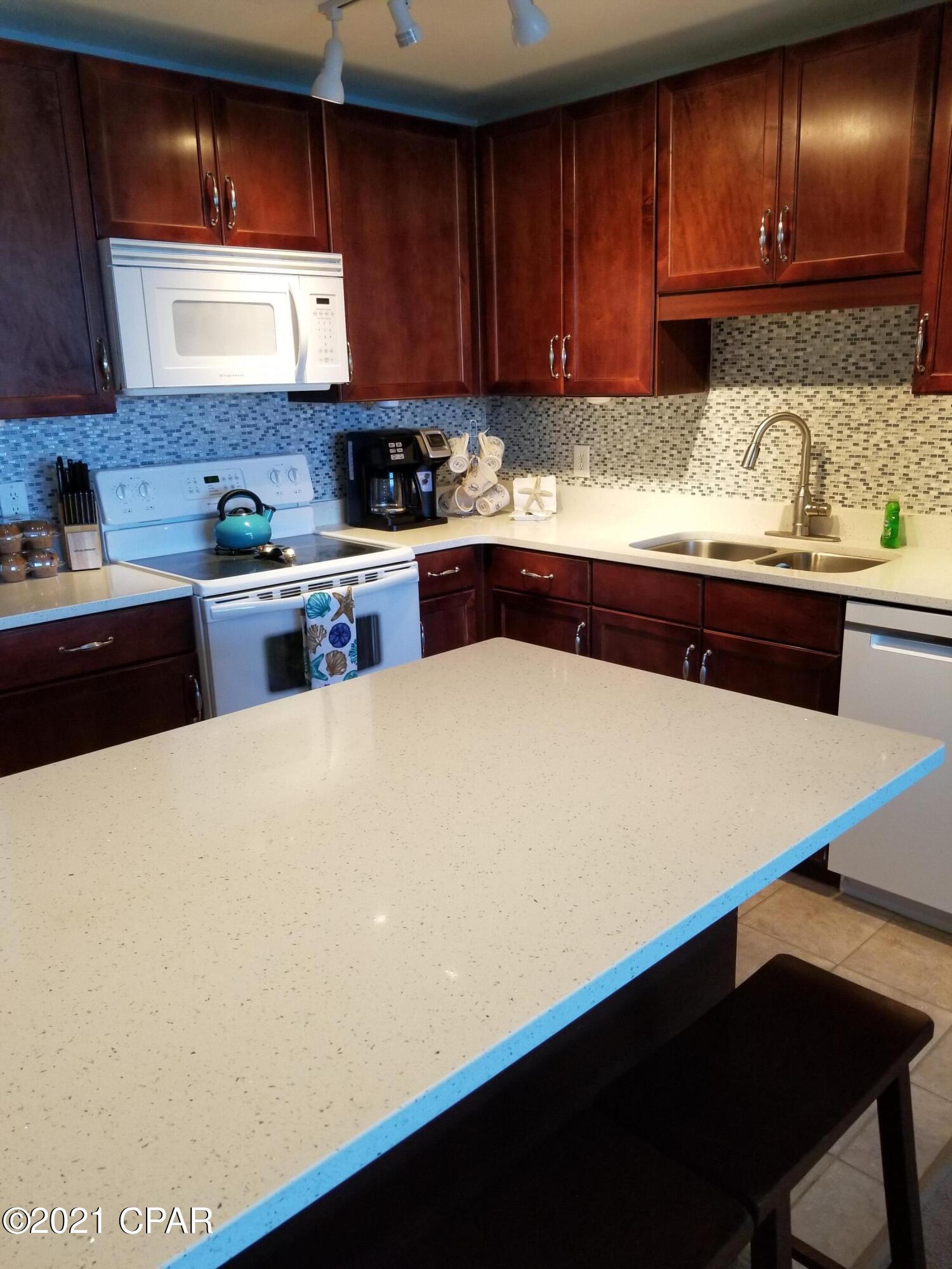 Laketown Wharf - Residential