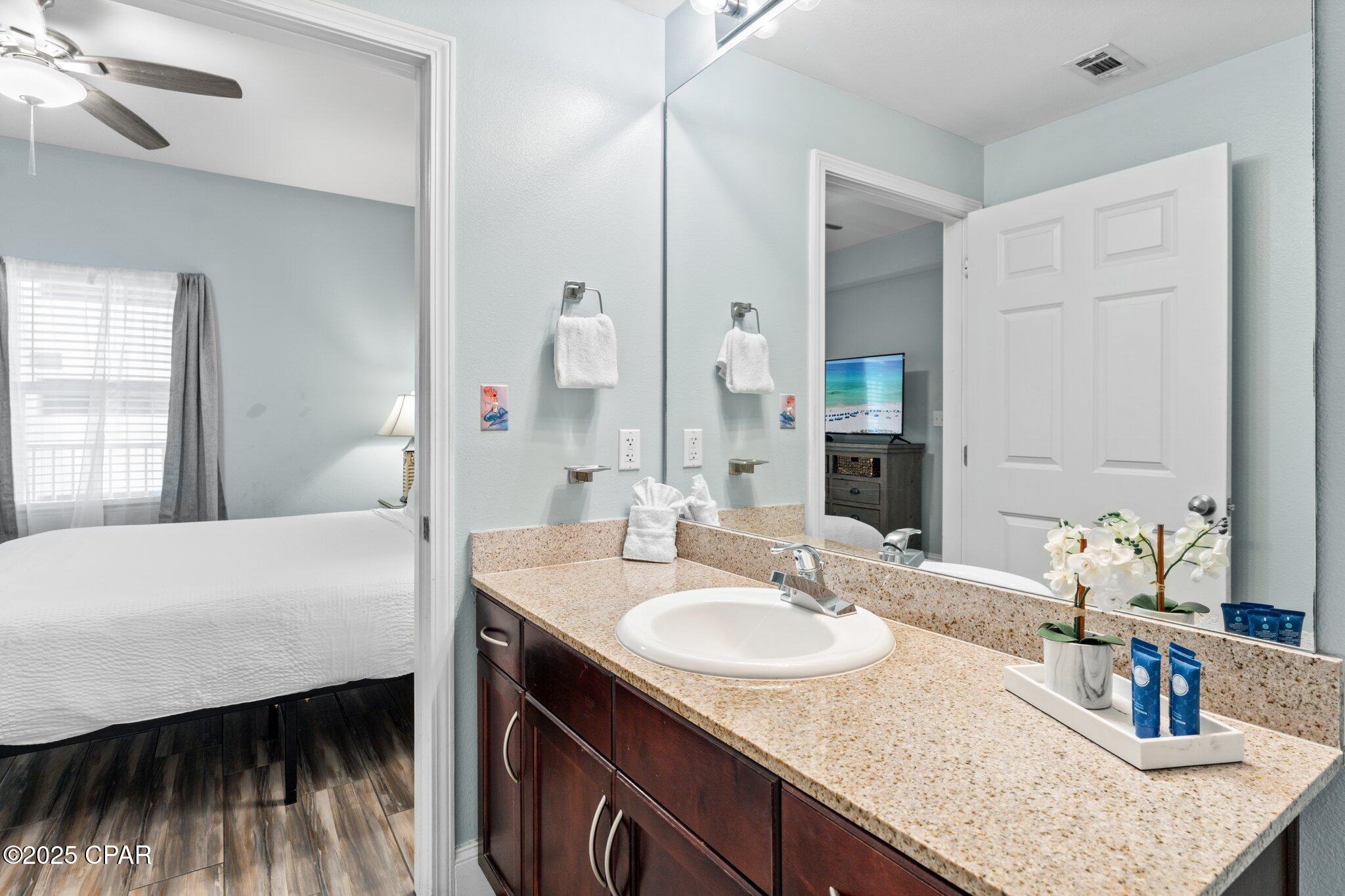 Laketown Wharf - Residential