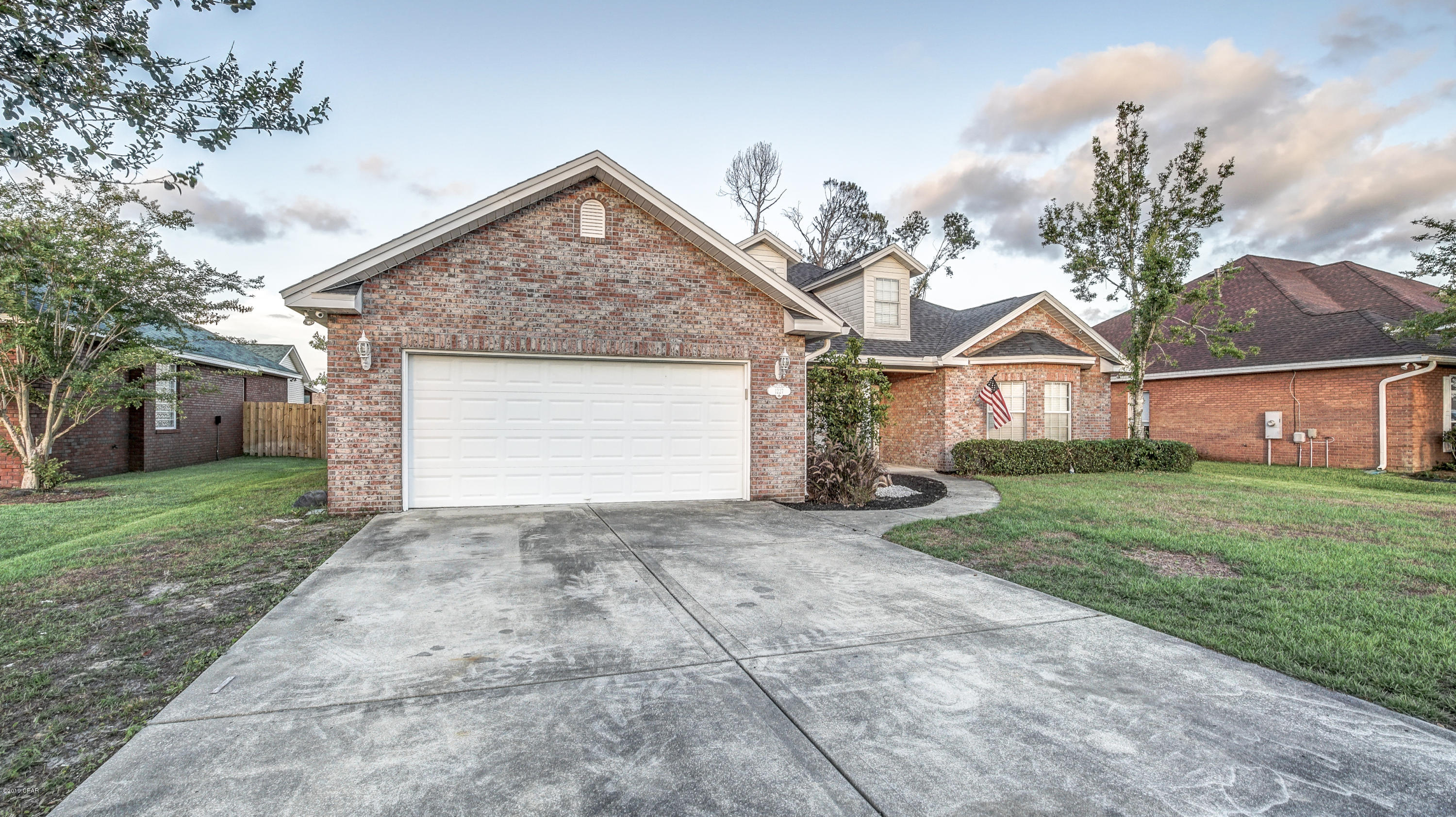 Huntington Ridge - Residential