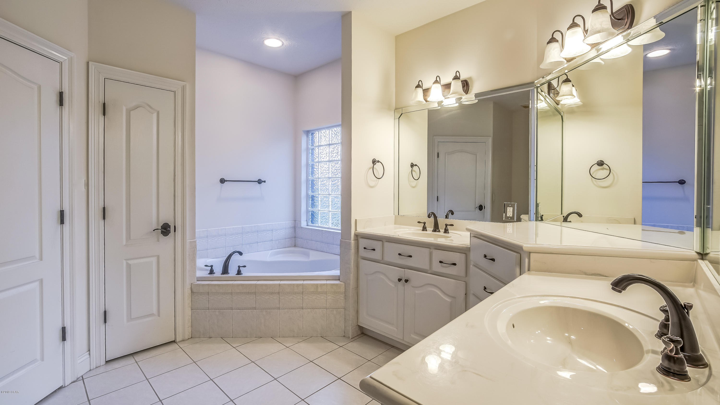 Huntington Ridge - Residential