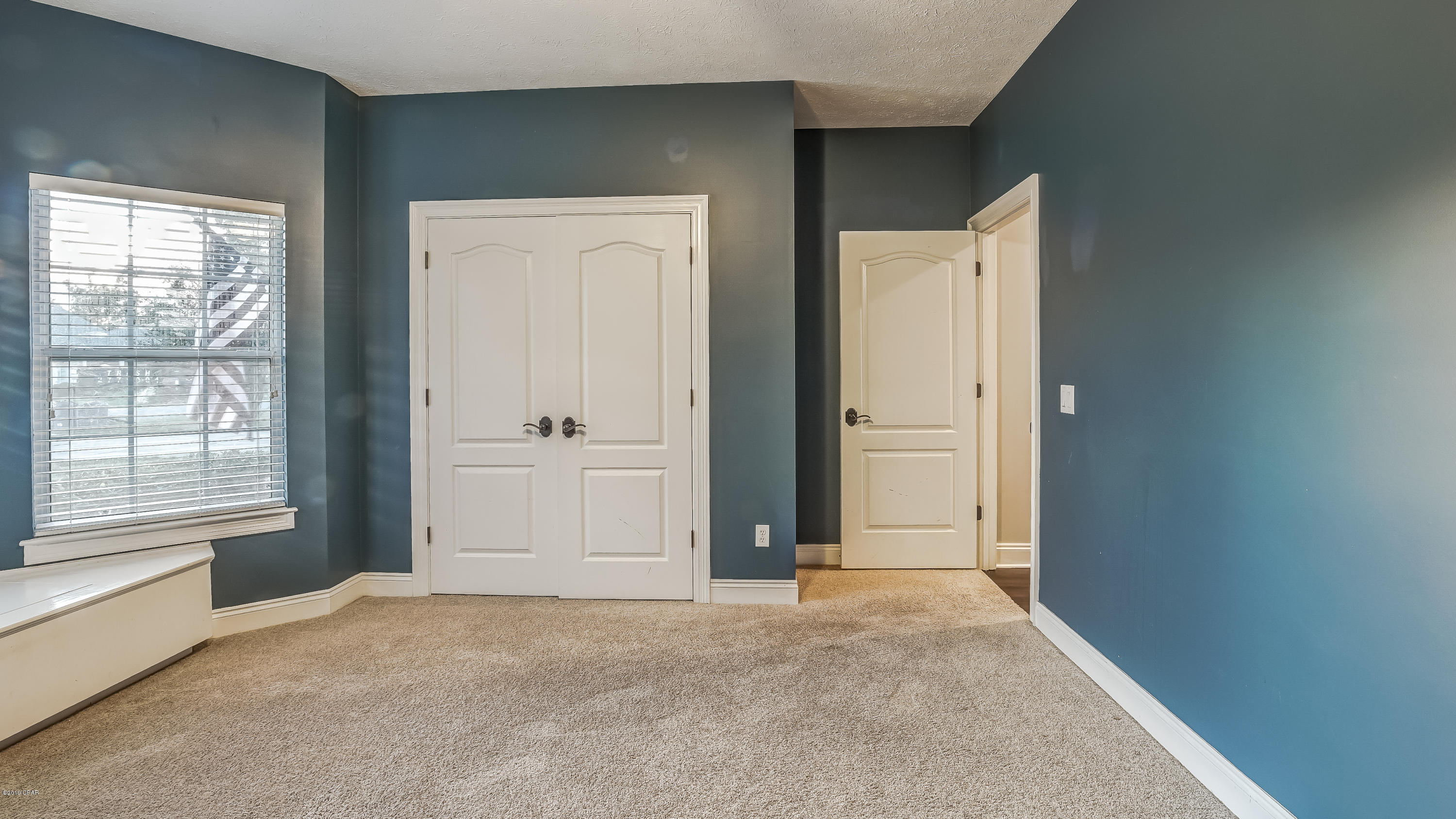 Huntington Ridge - Residential