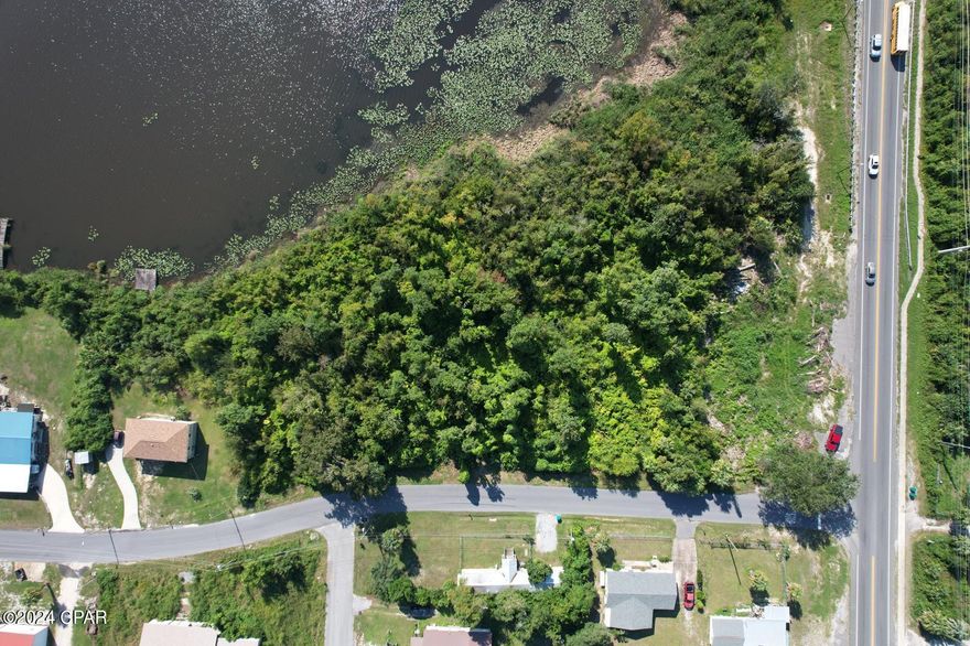 Ready to build 7 lakefront lots.The property corner is already clean and ready to build with 400 ft on Hwy 22.The parcel take 7 lots total.The comps shows around the lake from the $300,000.00 and the $350,000.00