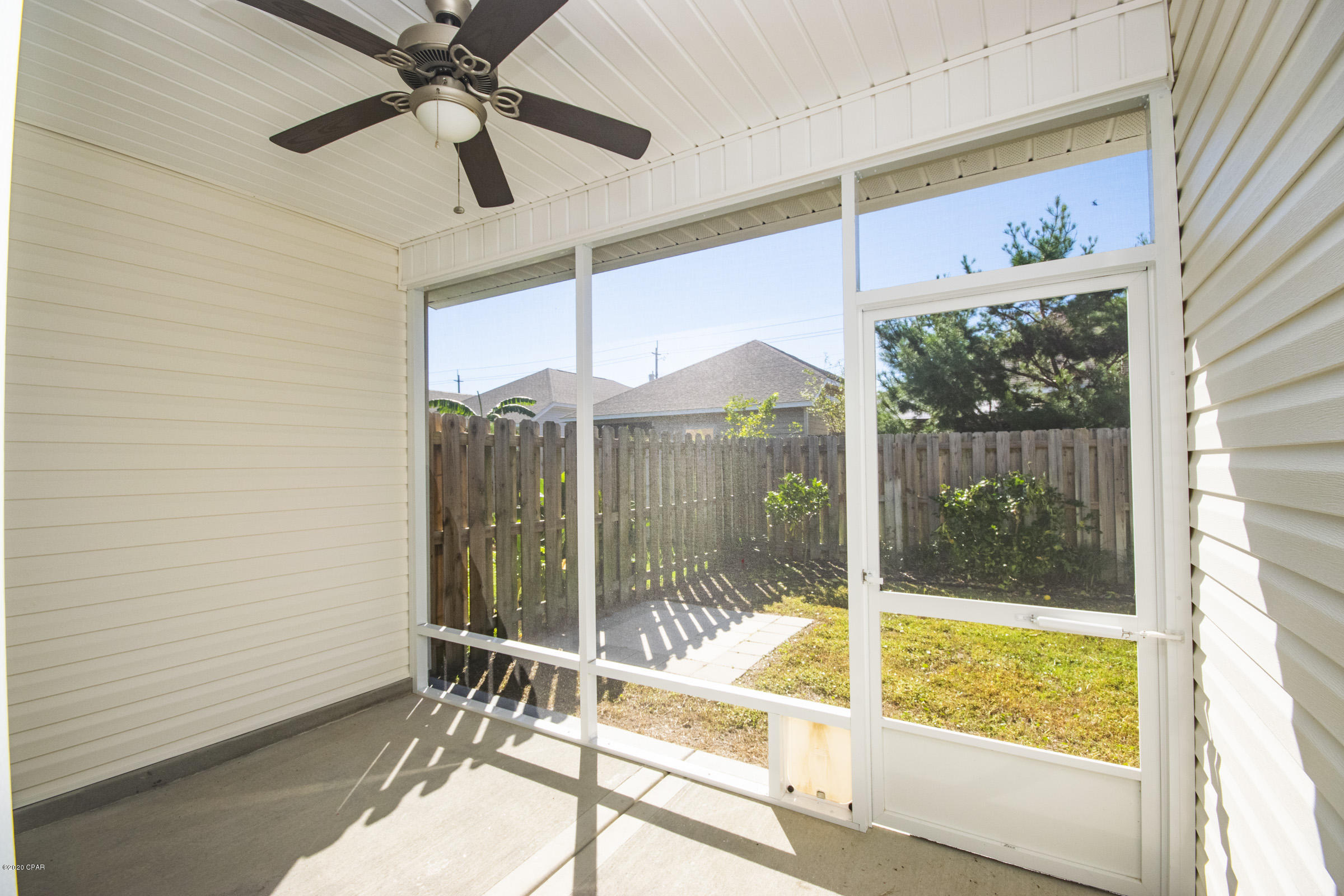 Gardenia Beach - Residential