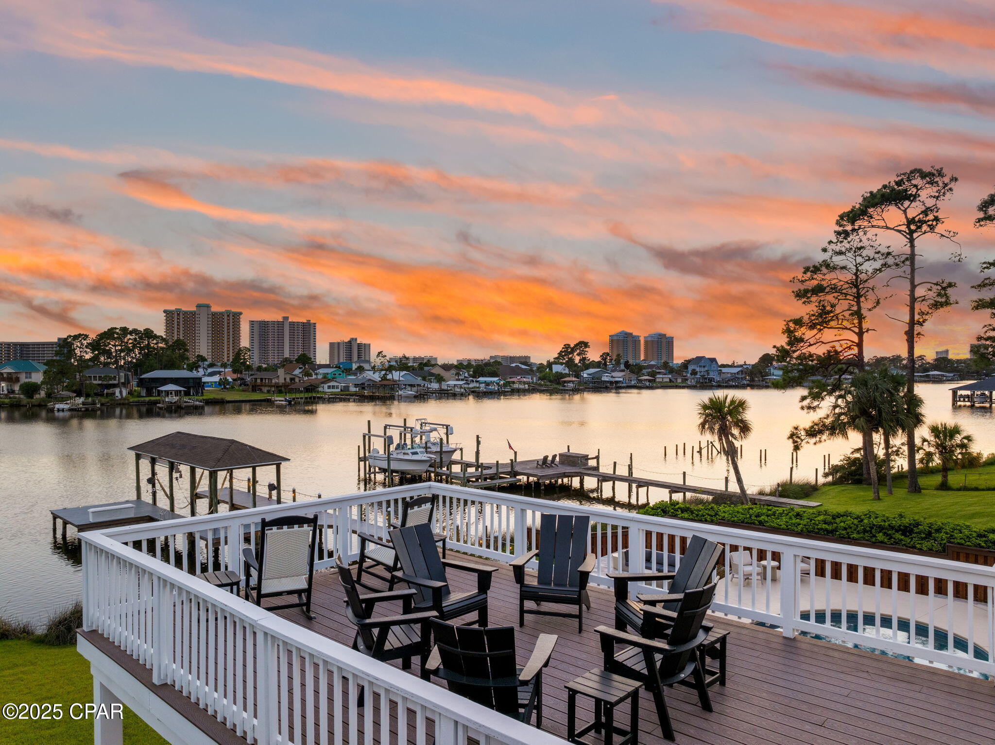 Grand Lagoon Banks - Residential