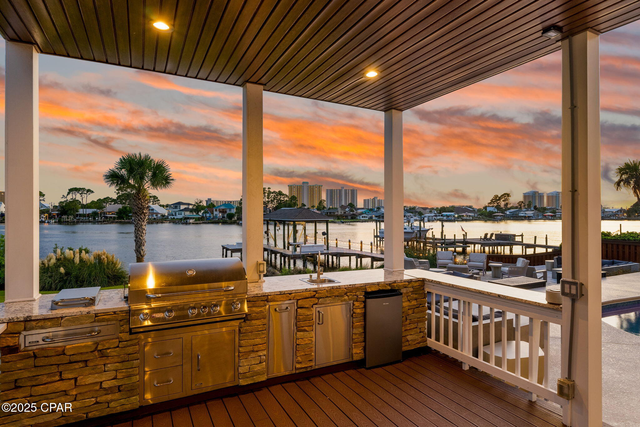 Grand Lagoon Banks - Residential