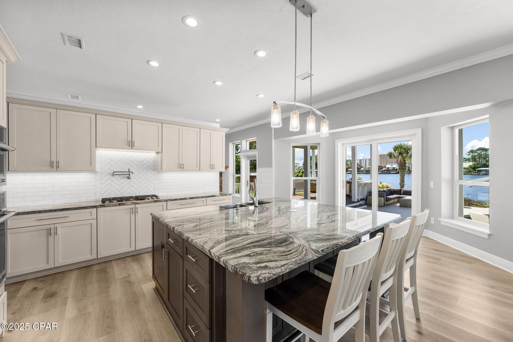 Grand Lagoon Banks - Residential