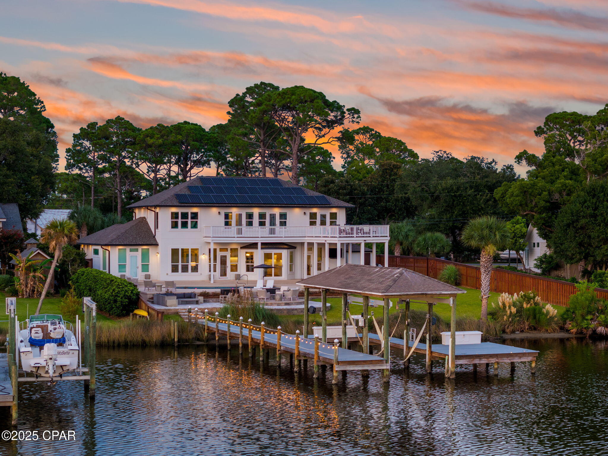 Grand Lagoon Banks - Residential