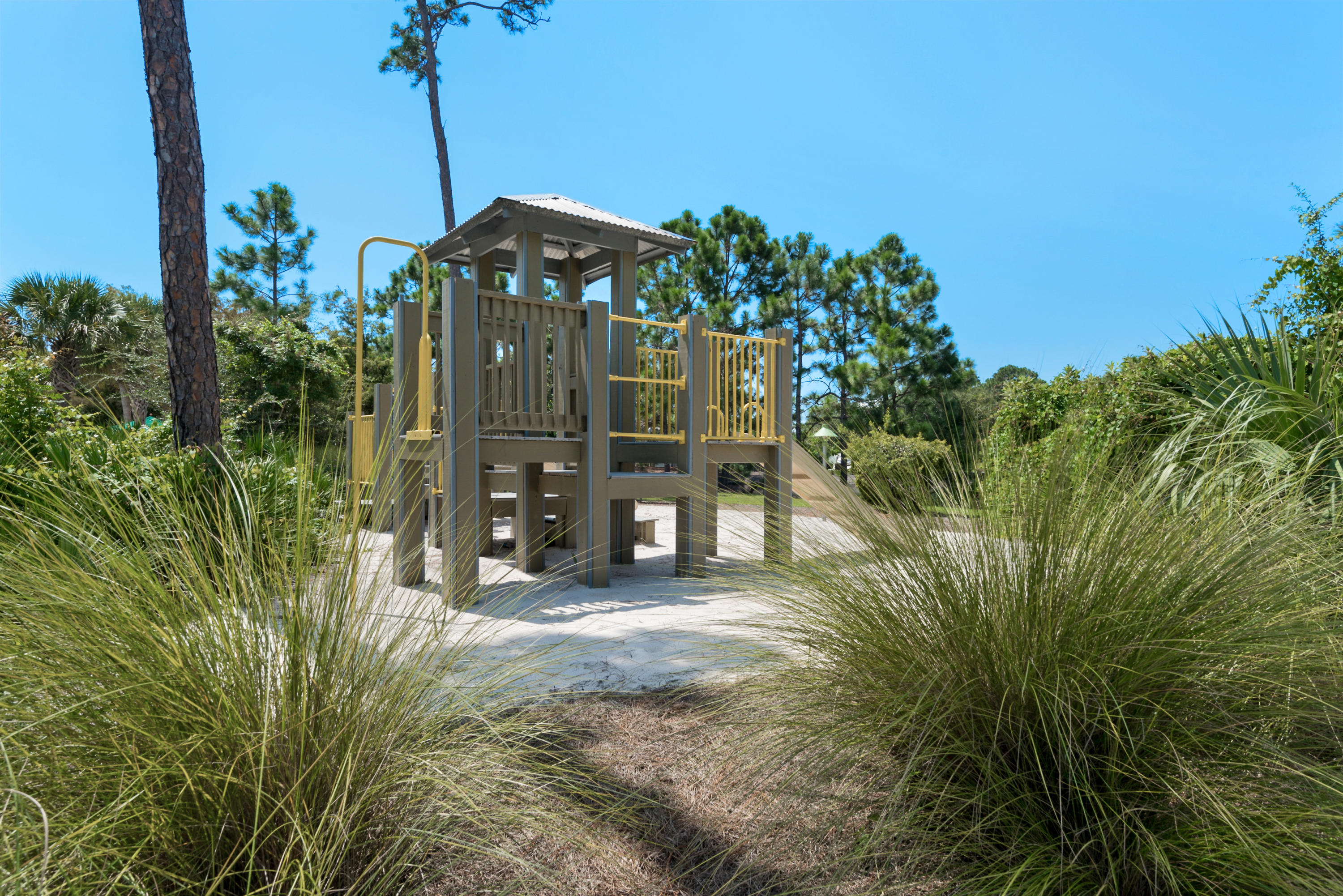 Martinique Phase II - Land