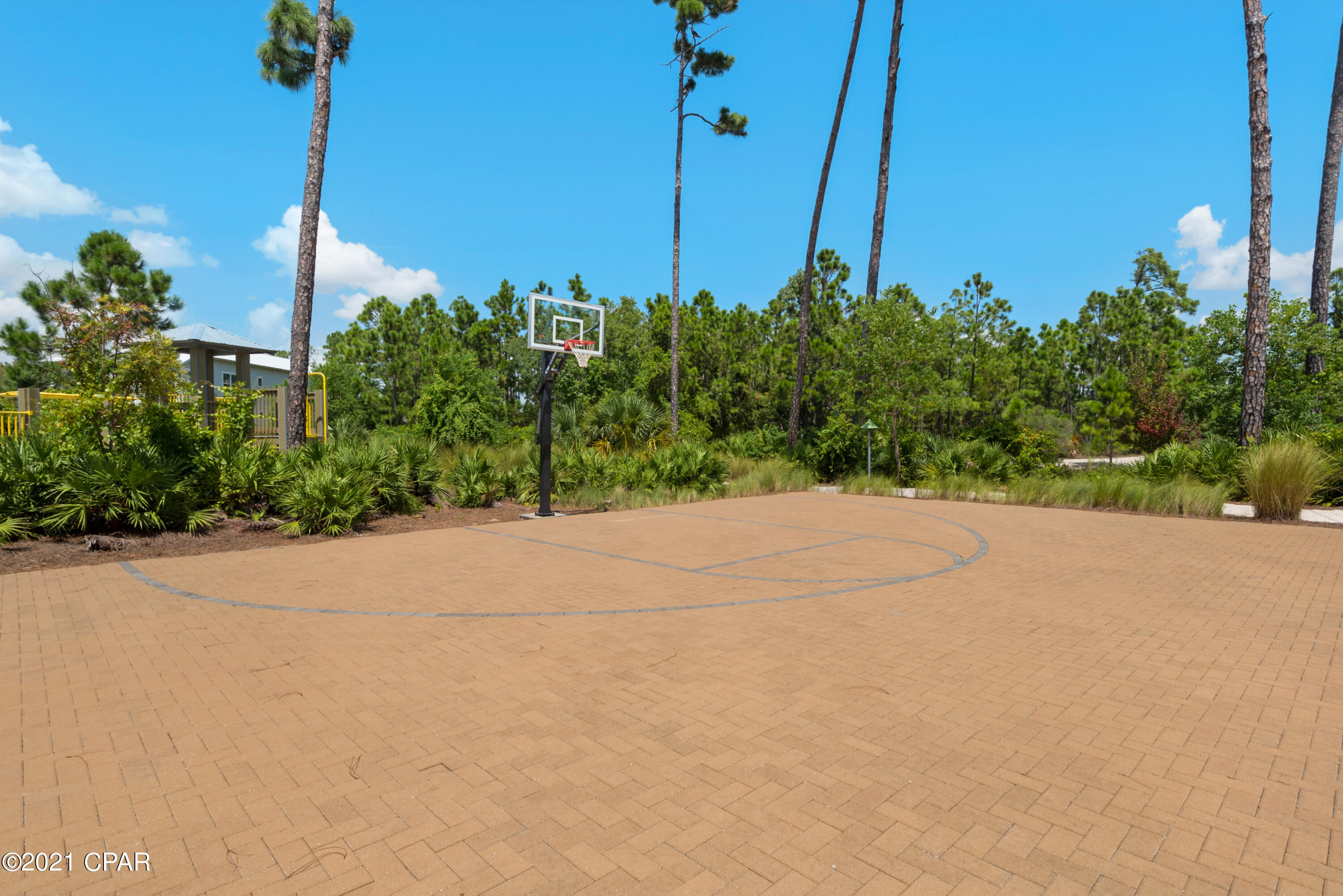 Martinique Phase II - Land