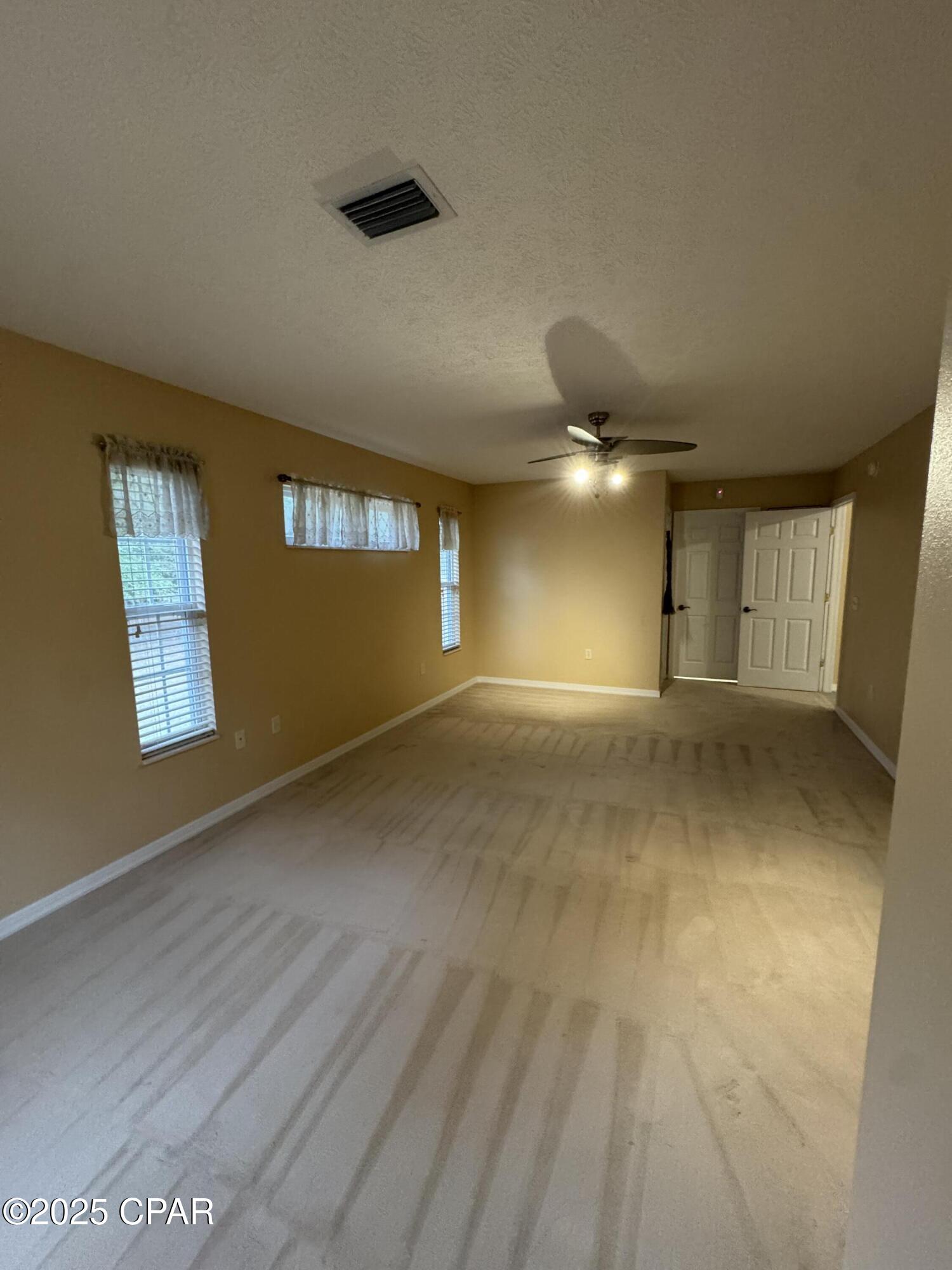 Leisure Lakes - Residential